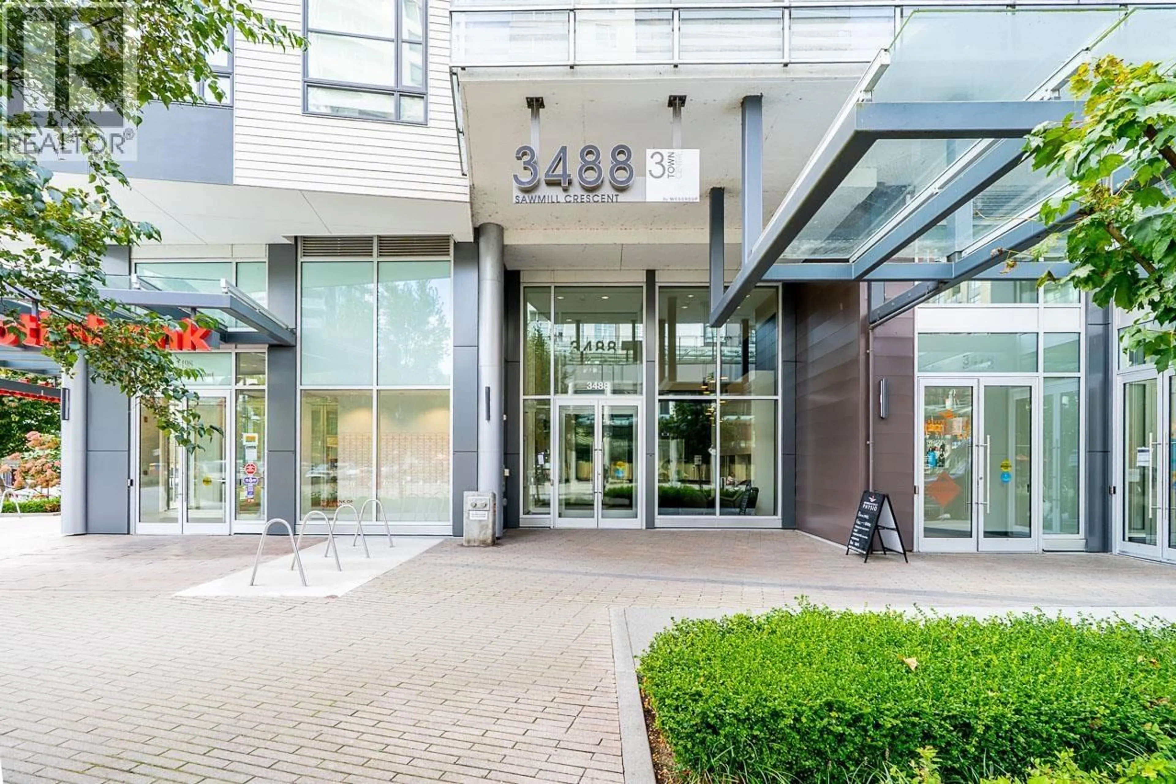 Indoor foyer for 515 - 3488 SAWMILL CRESCENT, Vancouver British Columbia V5S0C7