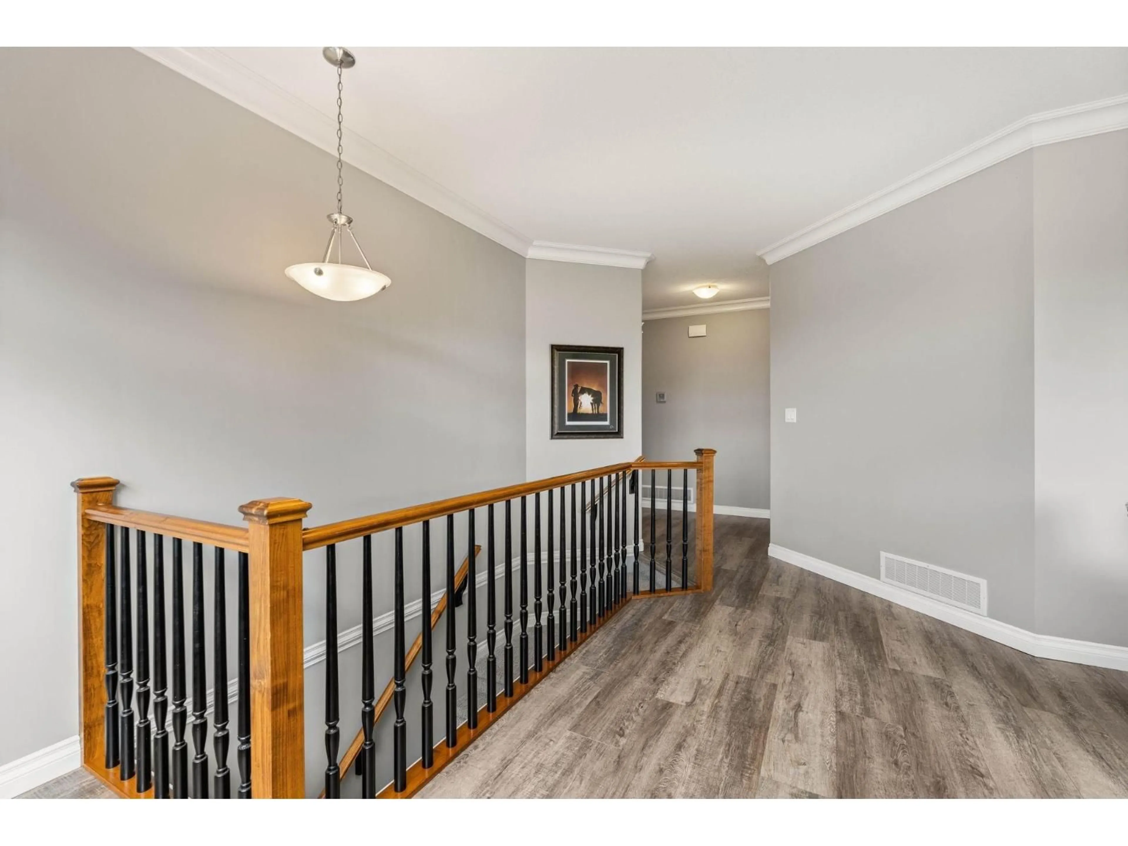 Indoor entryway for 3330 GOLDSTREAM, Abbotsford British Columbia V3G3B7