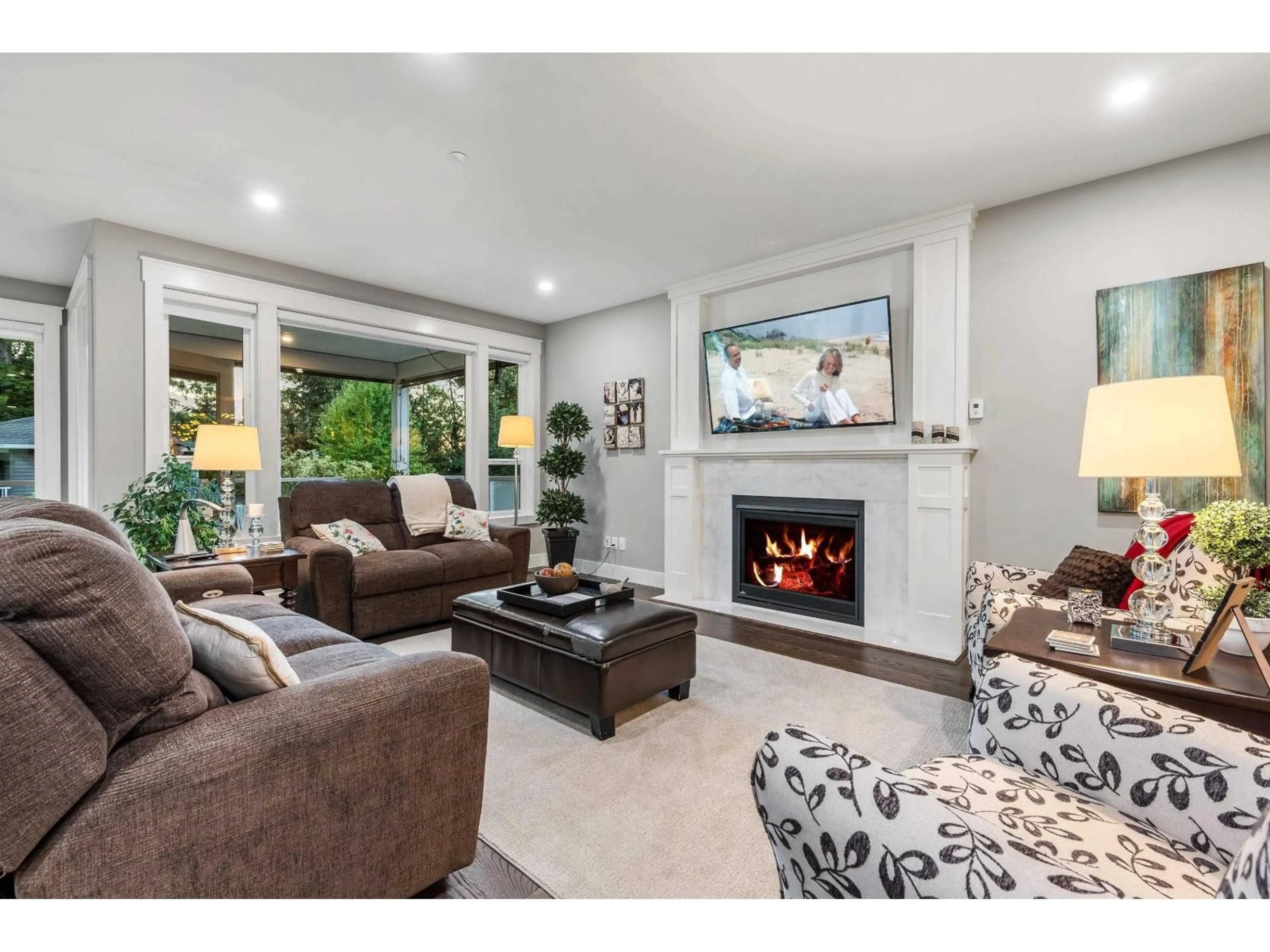 Living room with furniture, unknown for 50250 SIENNA AVENUE, Chilliwack British Columbia V4Z0C4