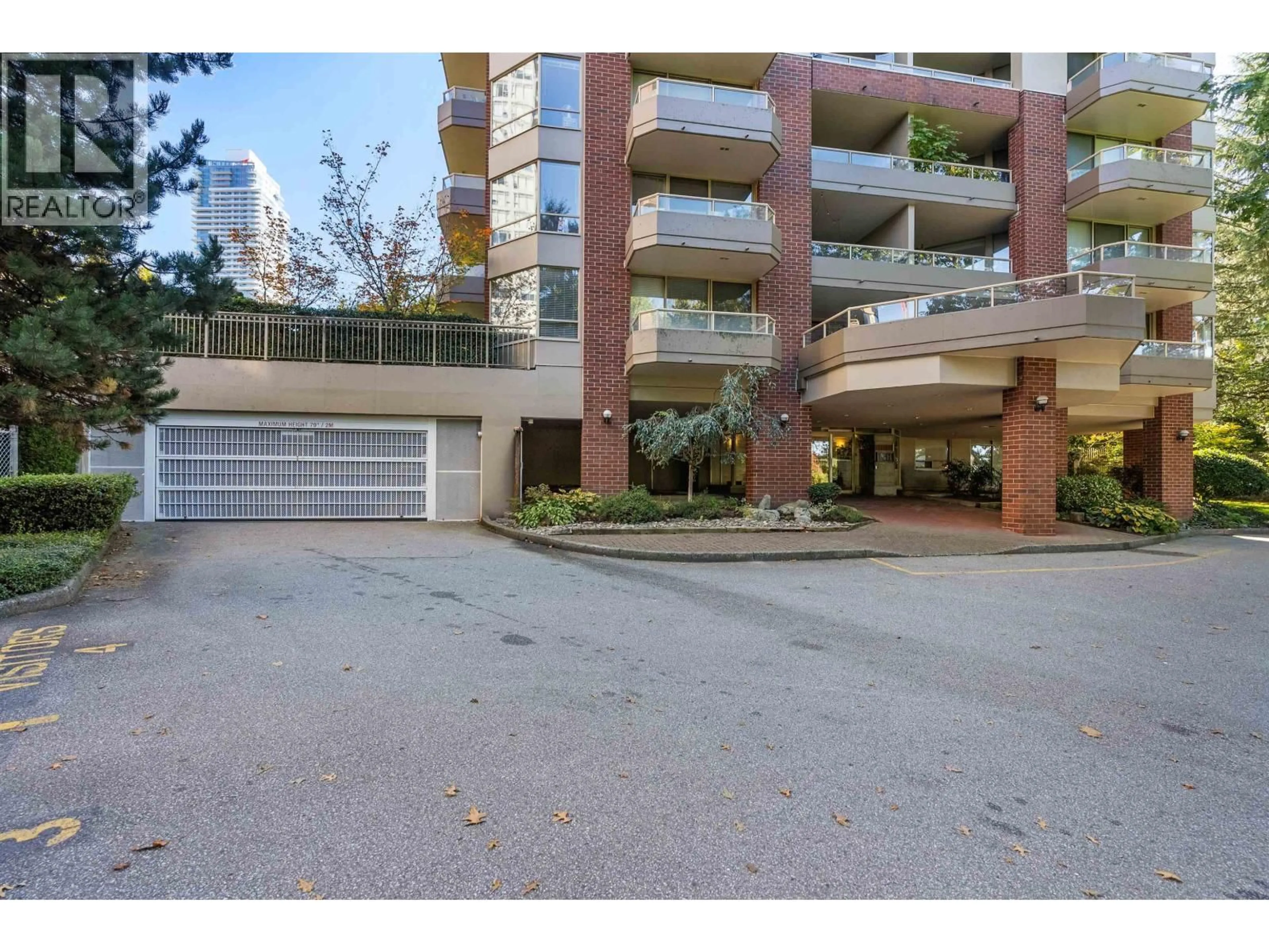 Indoor foyer for 501 - 728 FARROW STREET, Coquitlam British Columbia V3J3S6