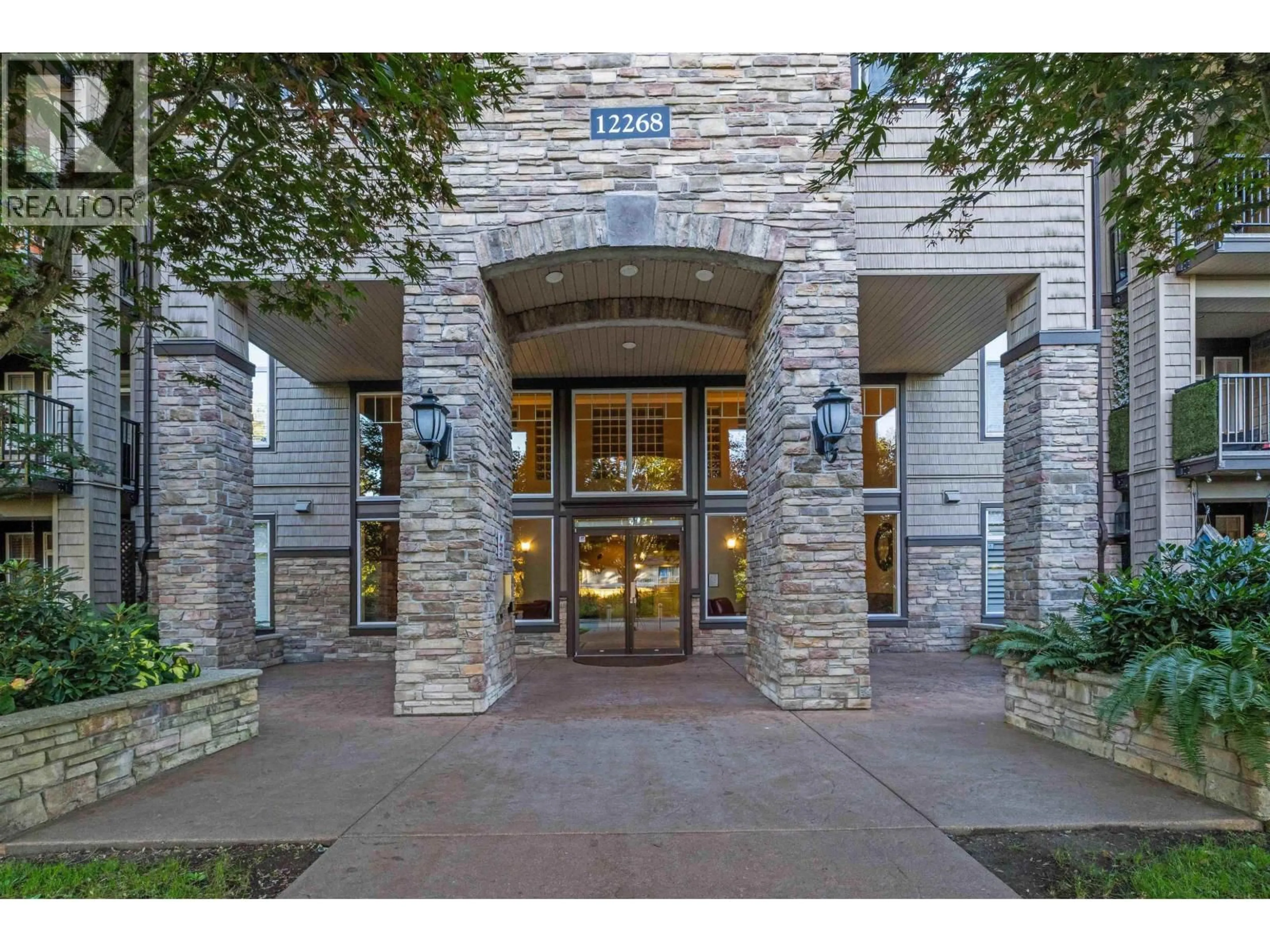 Indoor foyer for 305 - 12268 224 STREET, Maple Ridge British Columbia V2X6B8