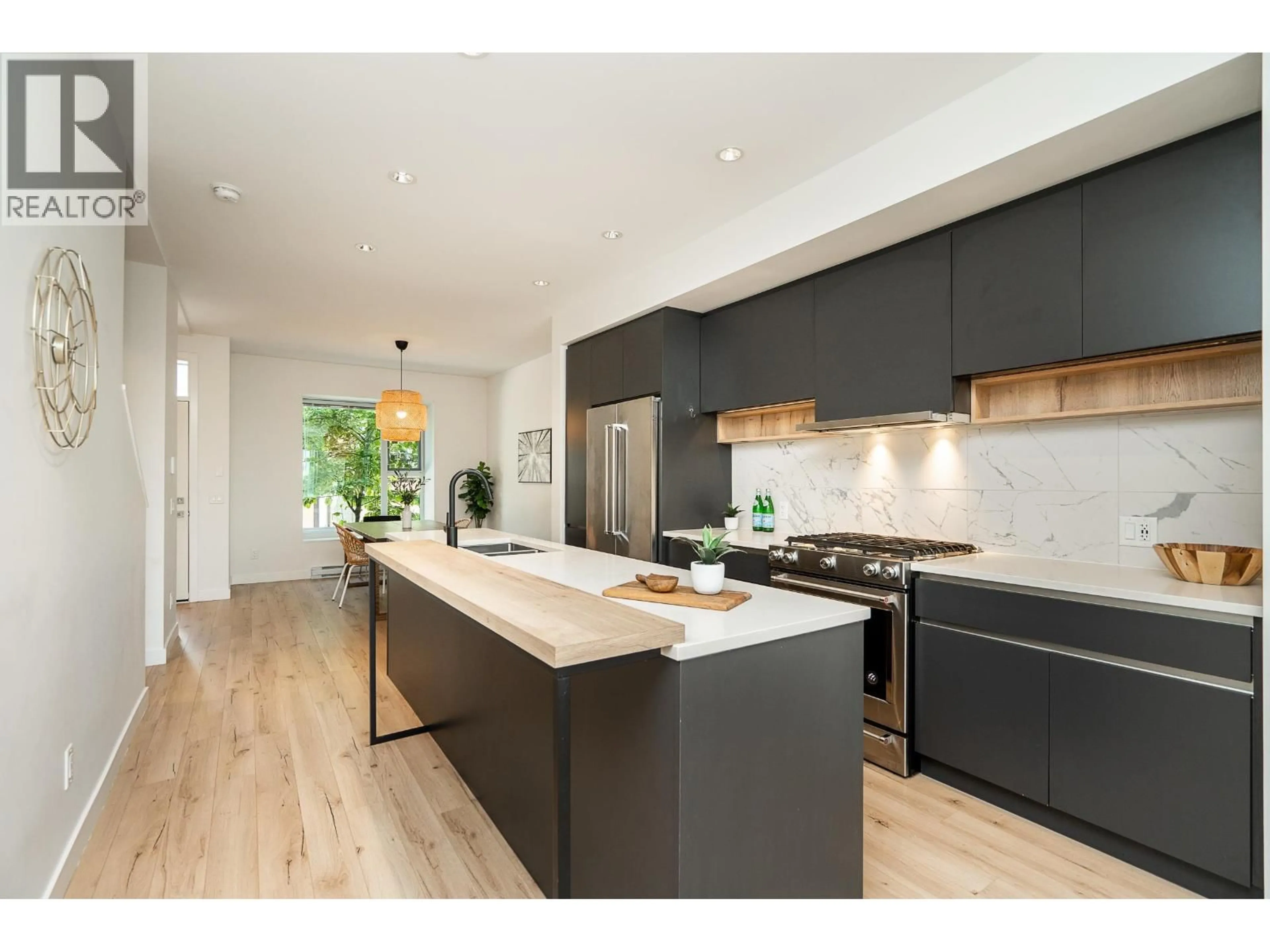 Open concept kitchen, wood/laminate floor for 45 - 1228 HUDSON STREET, Coquitlam British Columbia V3B0R3
