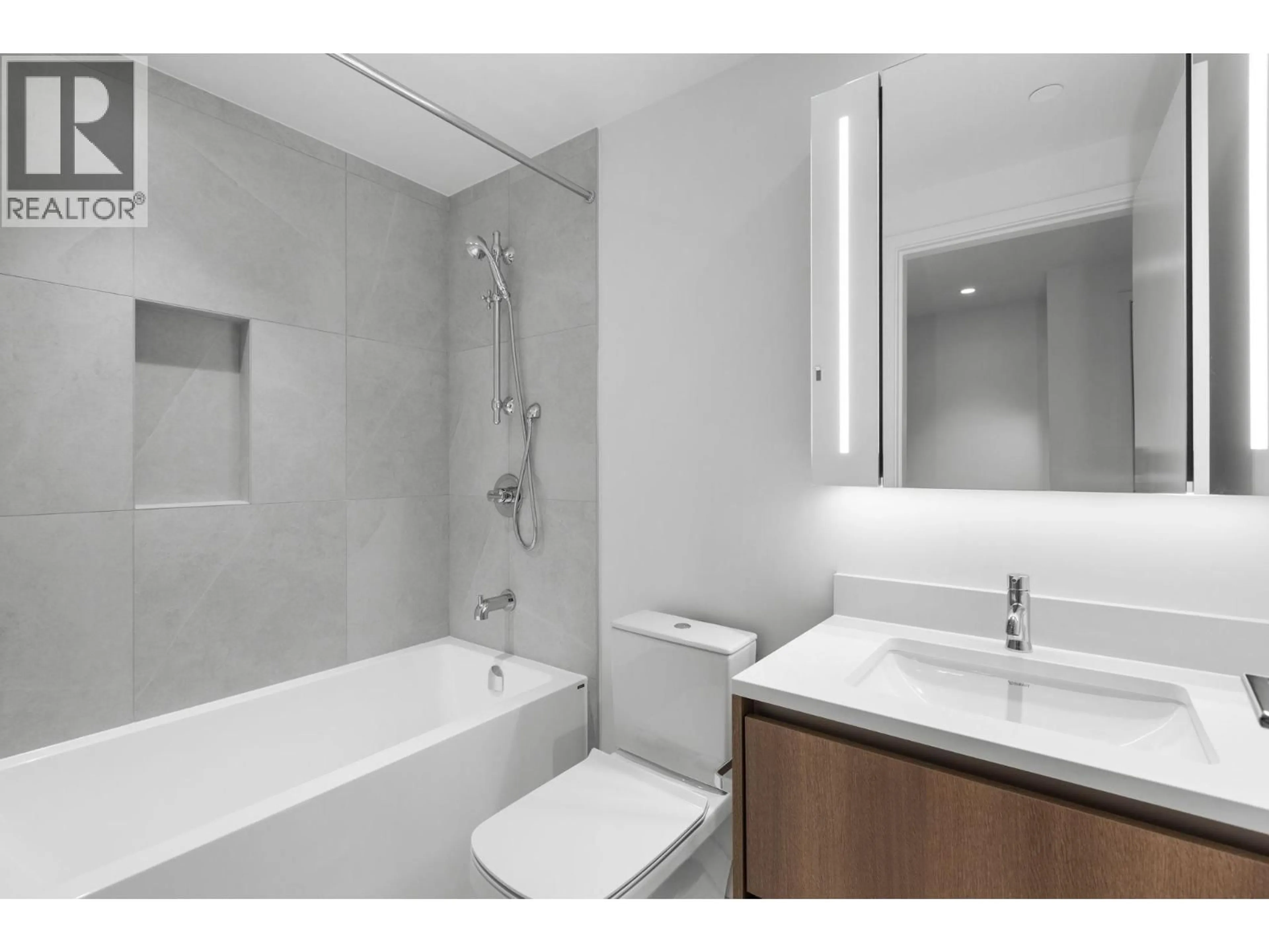 Standard bathroom, unknown for 1502 - 720 FARROW STREET, Coquitlam British Columbia V3J0P3
