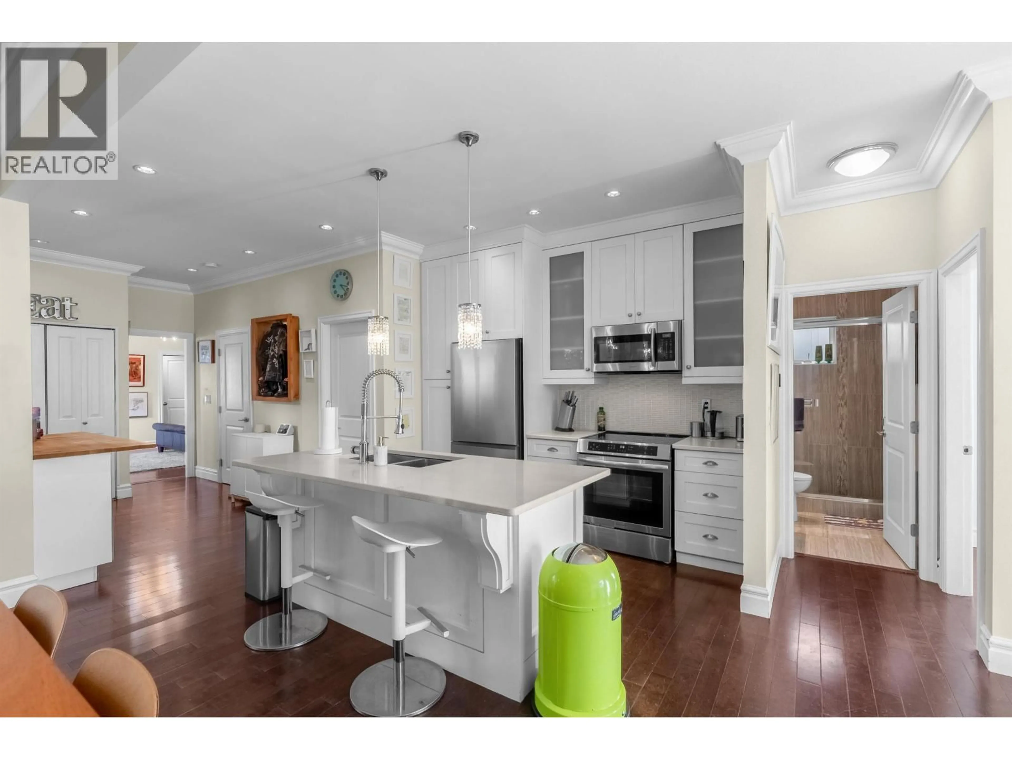 Open concept kitchen, unknown for 324 24TH STREET, North Vancouver British Columbia V7L3E8