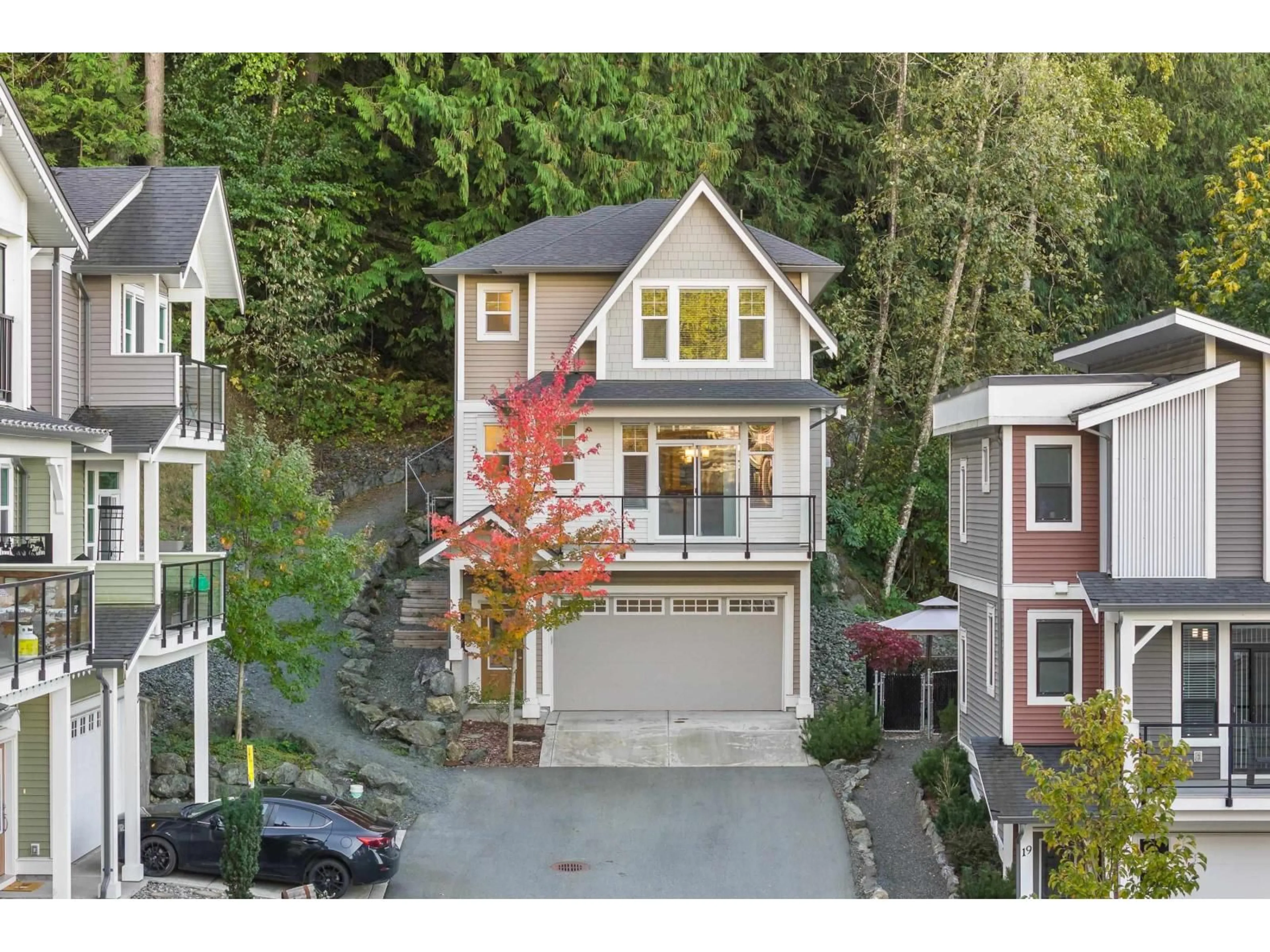 A pic from outside/outdoor area/front of a property/back of a property/a pic from drone, street for 20 - 47042 MACFARLANE PLACE, Chilliwack British Columbia V2R0P3
