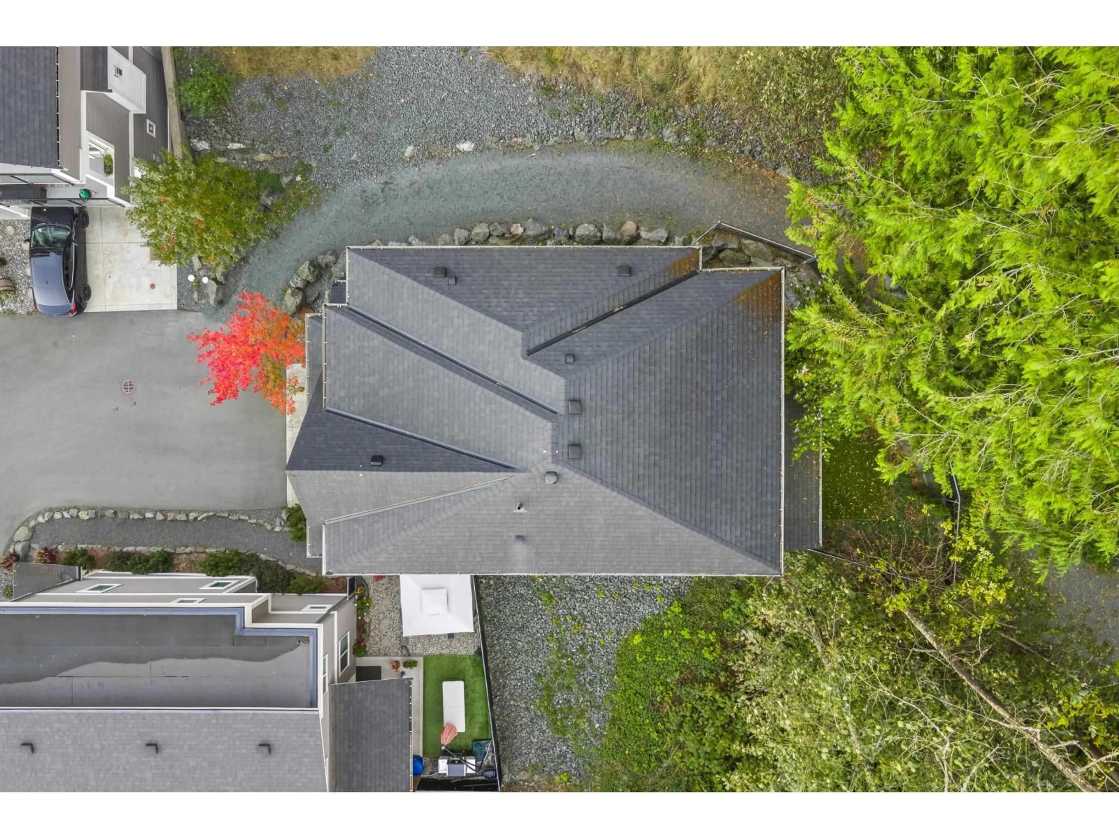 A pic from outside/outdoor area/front of a property/back of a property/a pic from drone, street for 20 - 47042 MACFARLANE PLACE, Chilliwack British Columbia V2R0P3