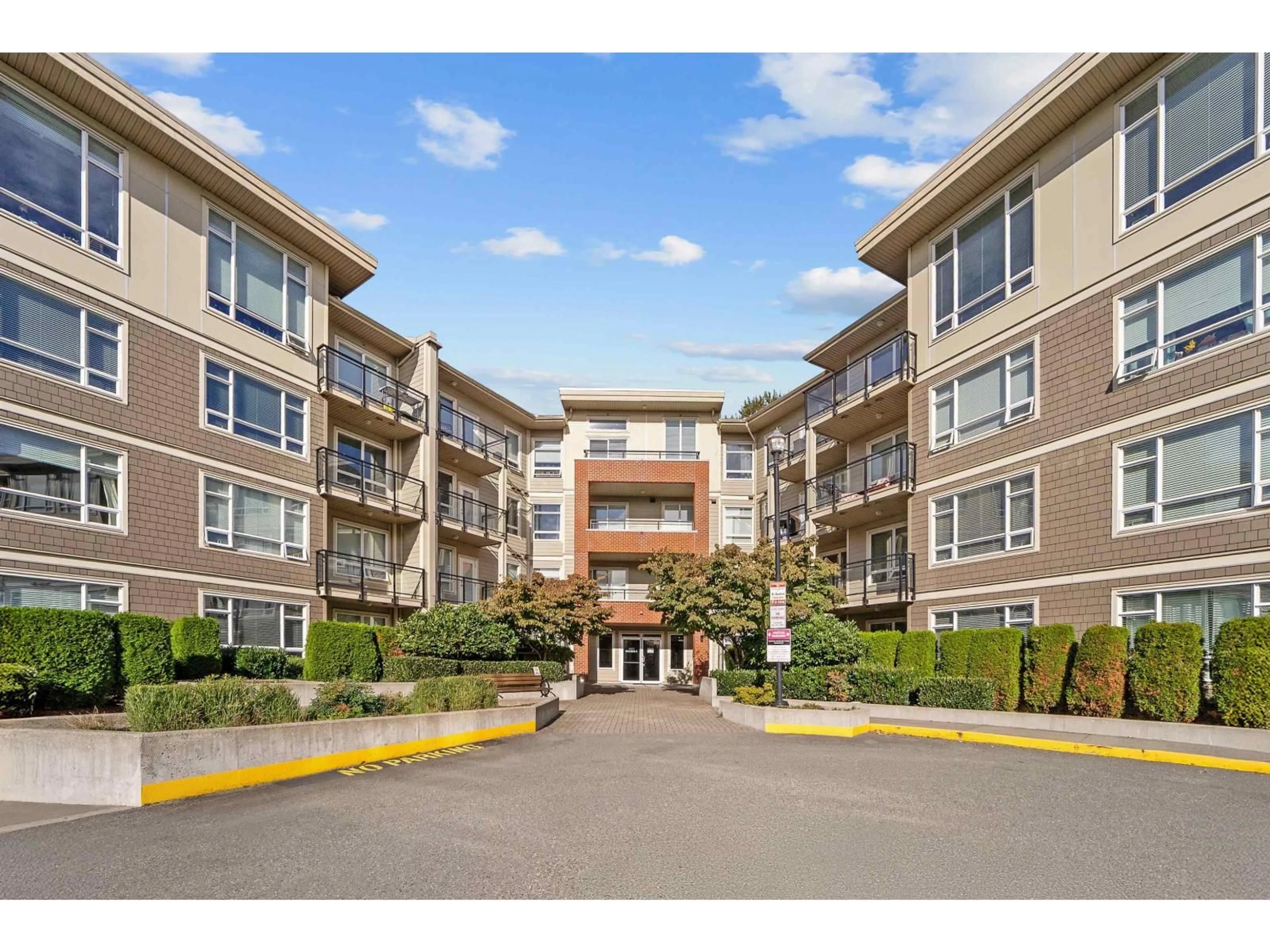Unknown for C125 - 20211 66, Langley British Columbia V2Y0L4