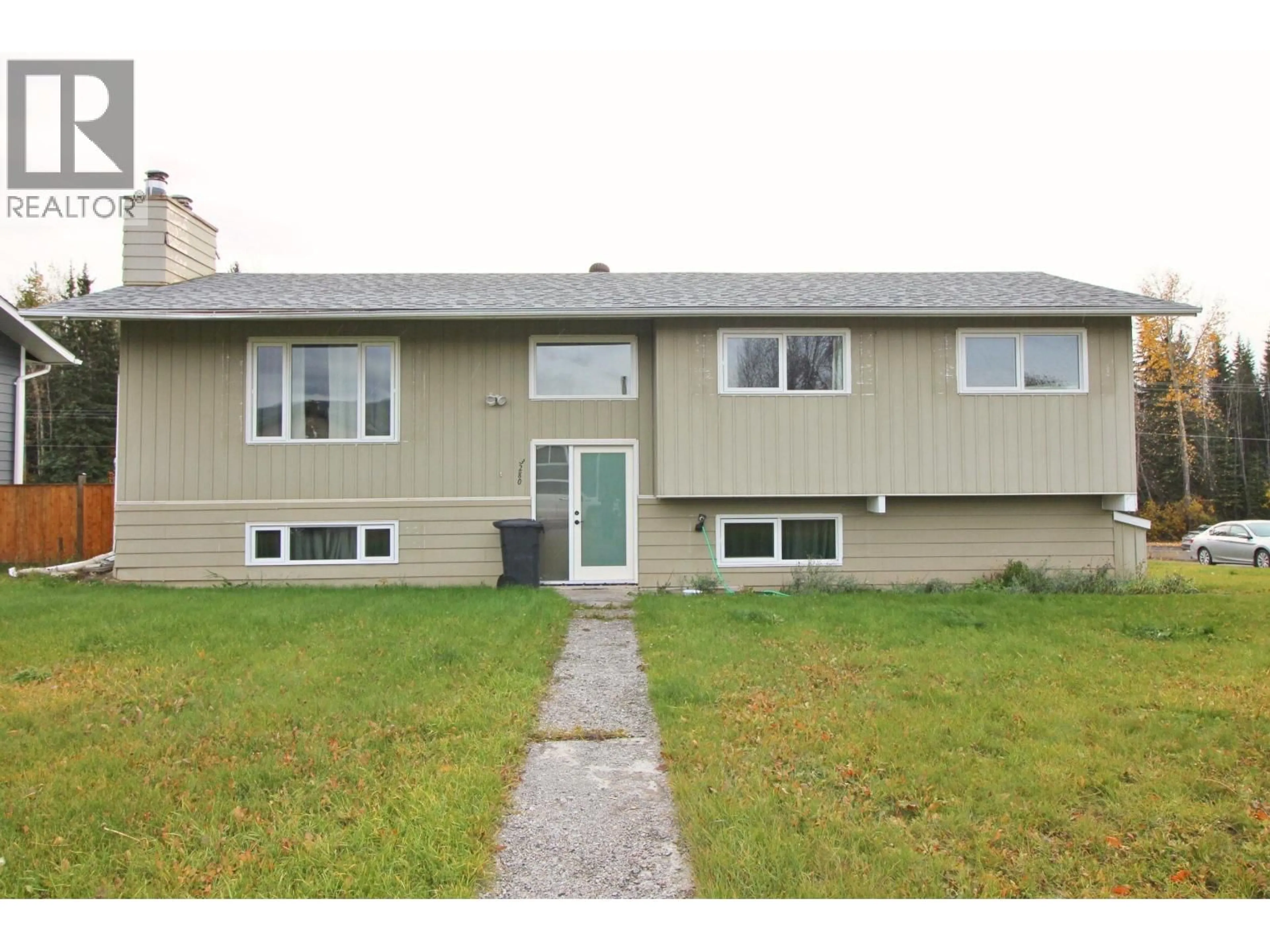 Home with vinyl exterior material, street for 3280 JEWEL ROAD, Houston British Columbia V0J1Z0