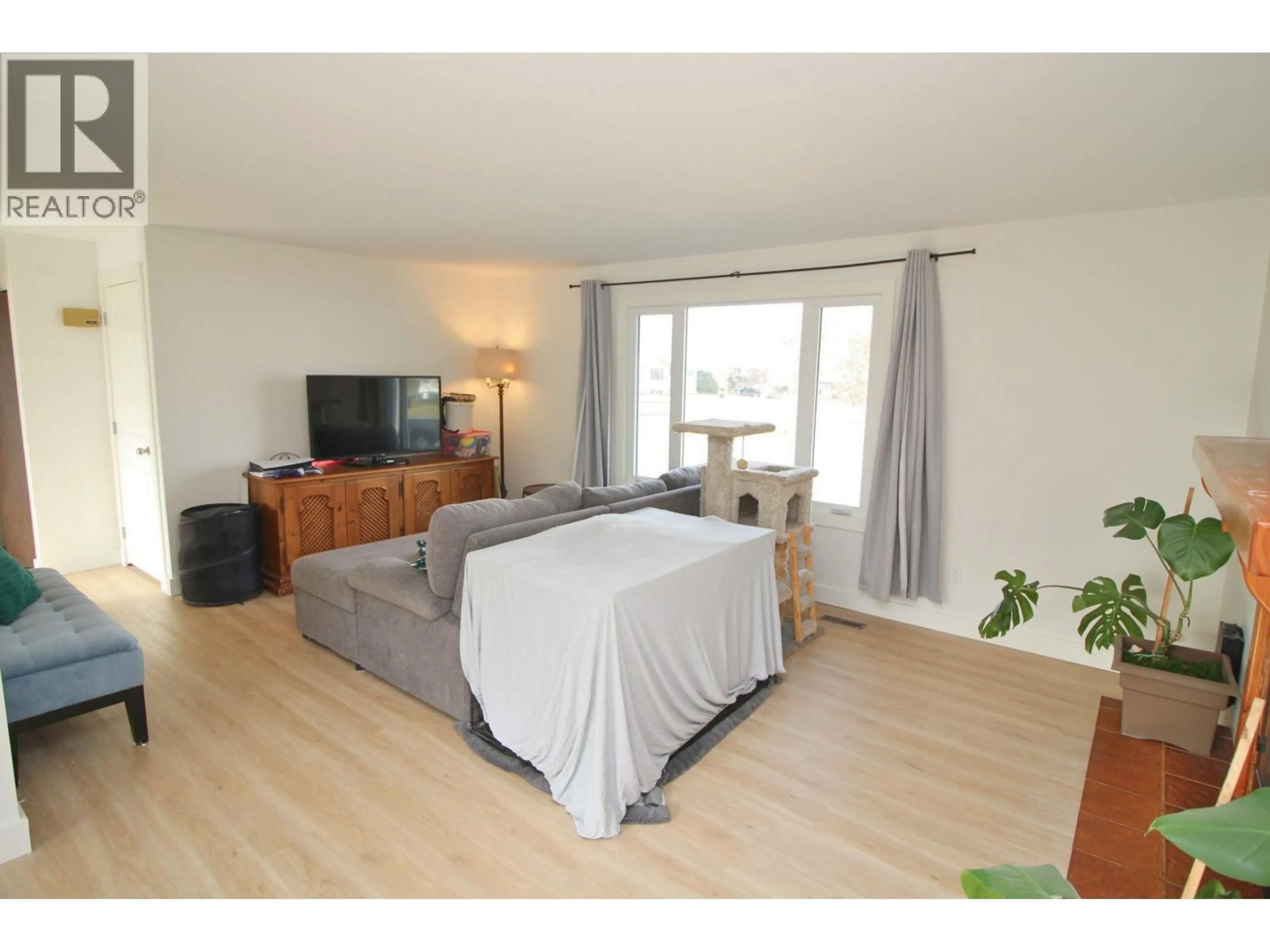 A pic of a room for 3280 JEWEL ROAD, Houston British Columbia V0J1Z0