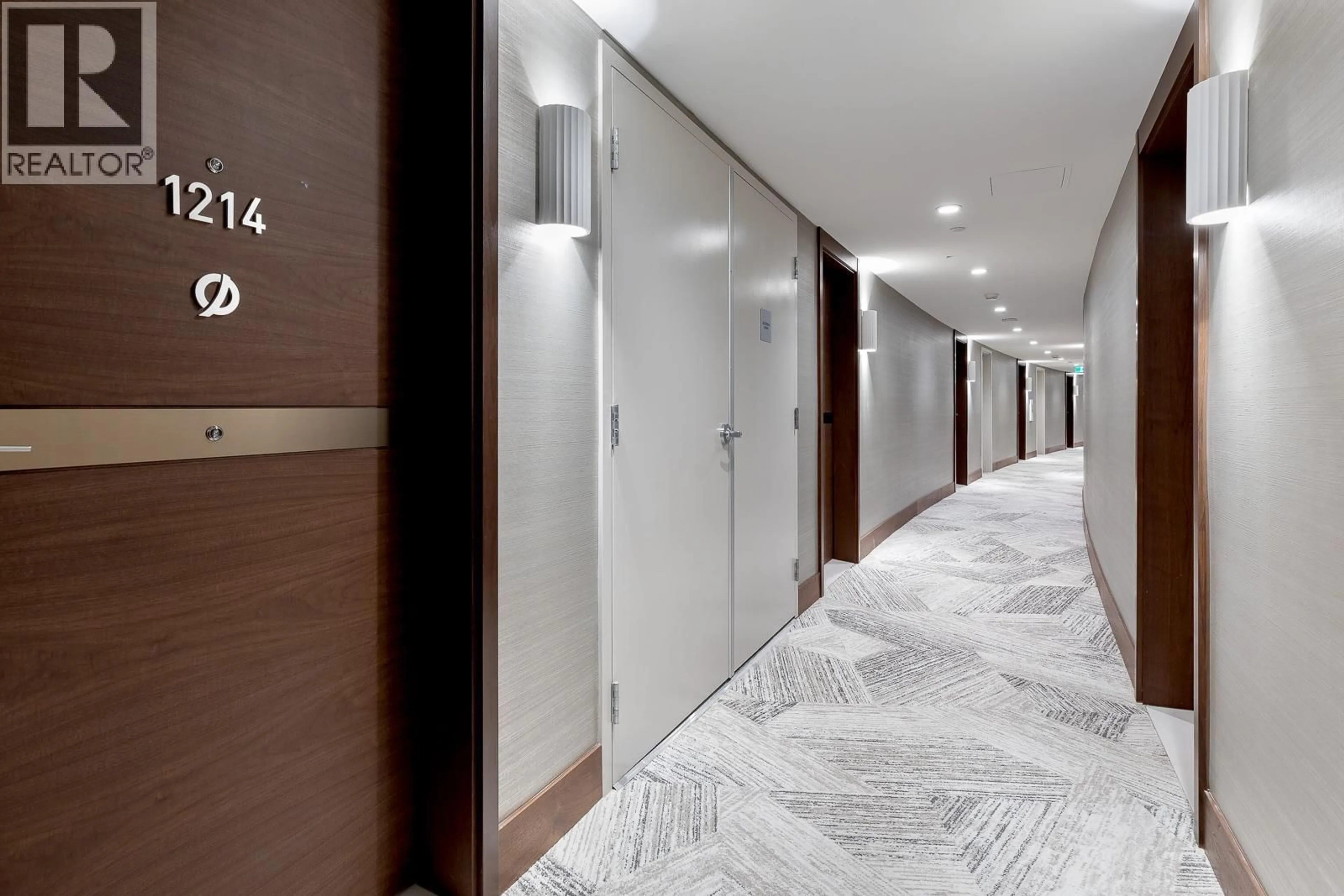 Indoor foyer for 1214 - 1768 COOK STREET, Vancouver British Columbia V5Y0N3