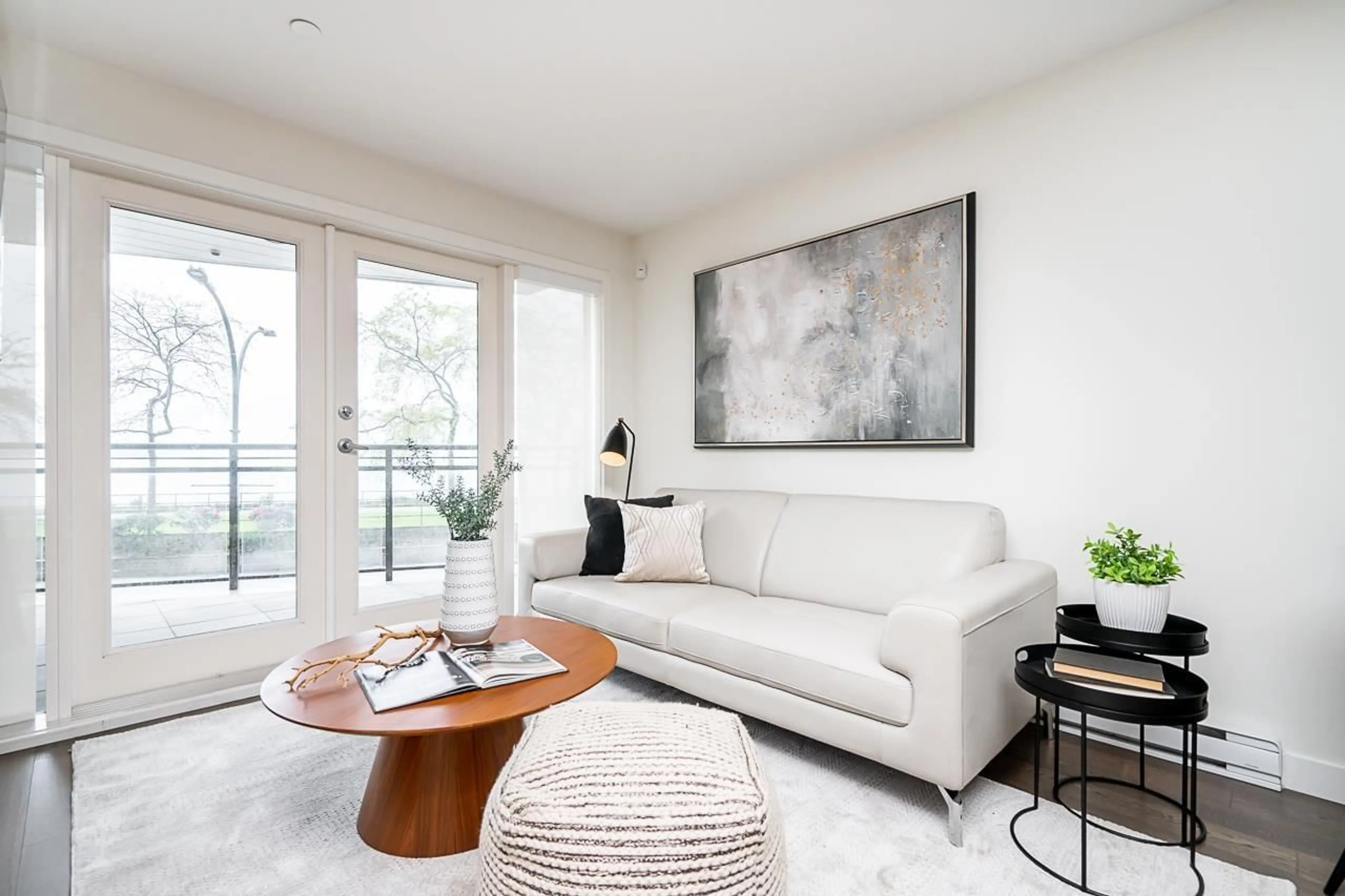 Living room with furniture, unknown for 203 - 1150 OXFORD, White Rock British Columbia V4B0B3