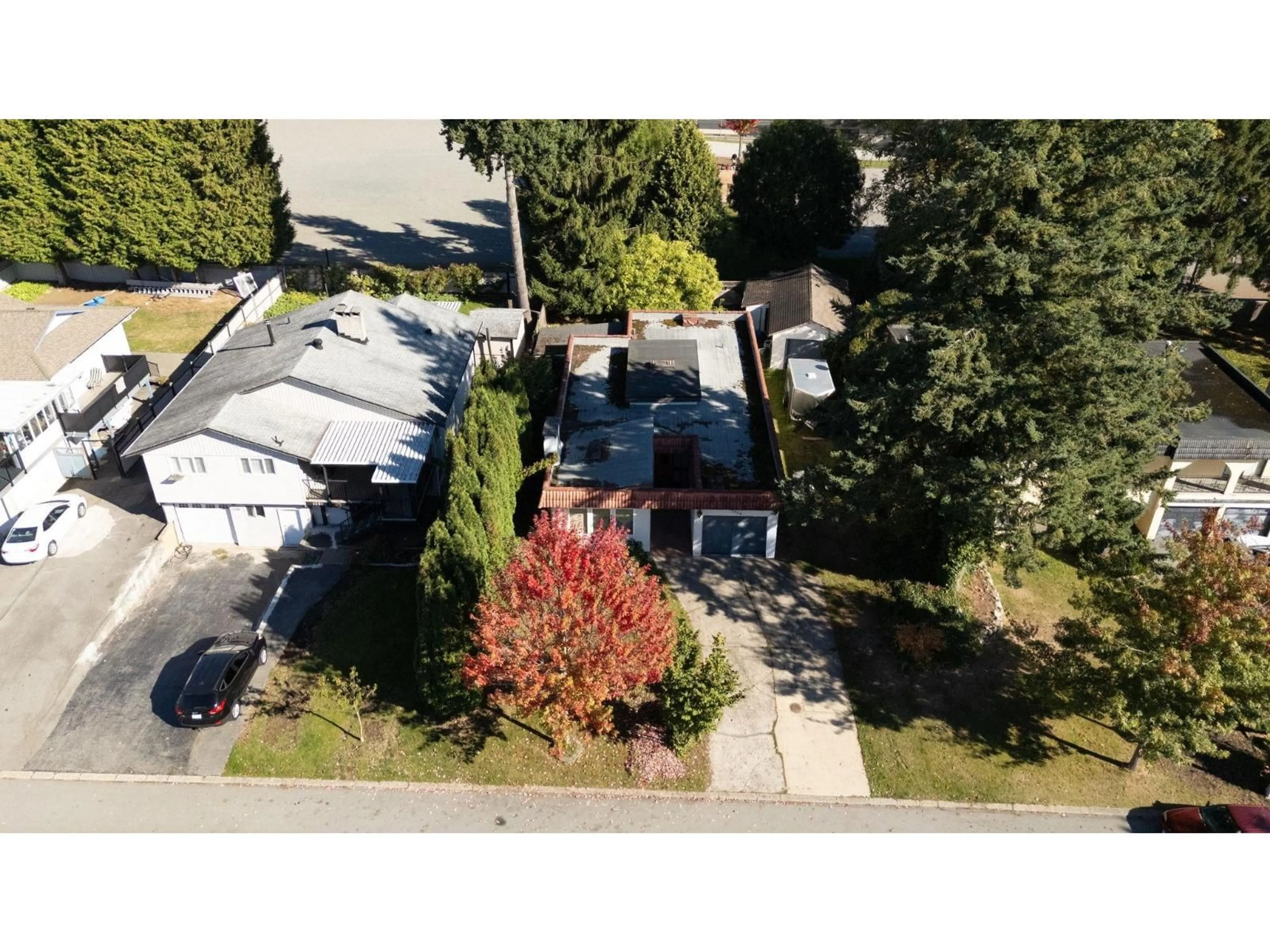 A pic from outside/outdoor area/front of a property/back of a property/a pic from drone, street for 9376 PRINCE CHARLES, Surrey British Columbia V3V1S6