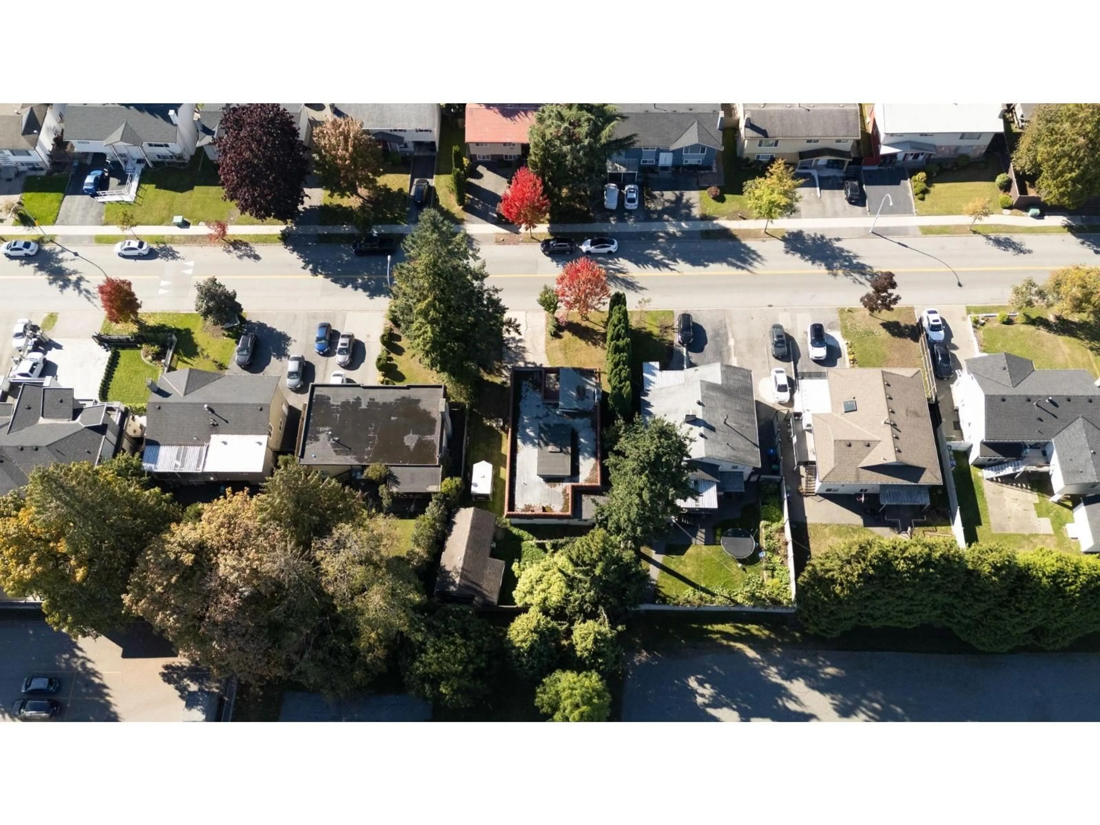A pic from outside/outdoor area/front of a property/back of a property/a pic from drone, street for 9376 PRINCE CHARLES, Surrey British Columbia V3V1S6