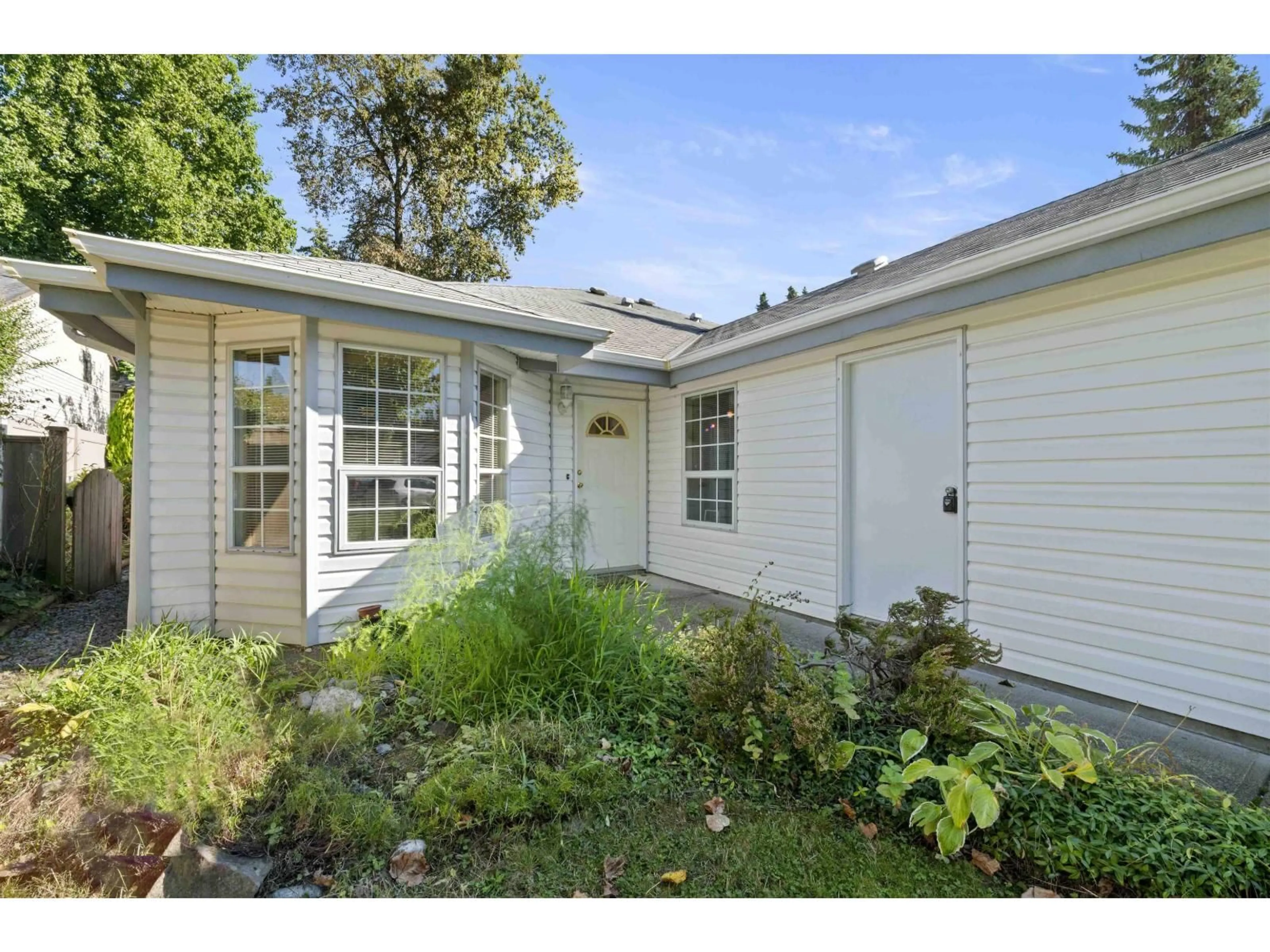 Home with vinyl exterior material, street for 133 - 12233 92, Surrey British Columbia V3V7S3
