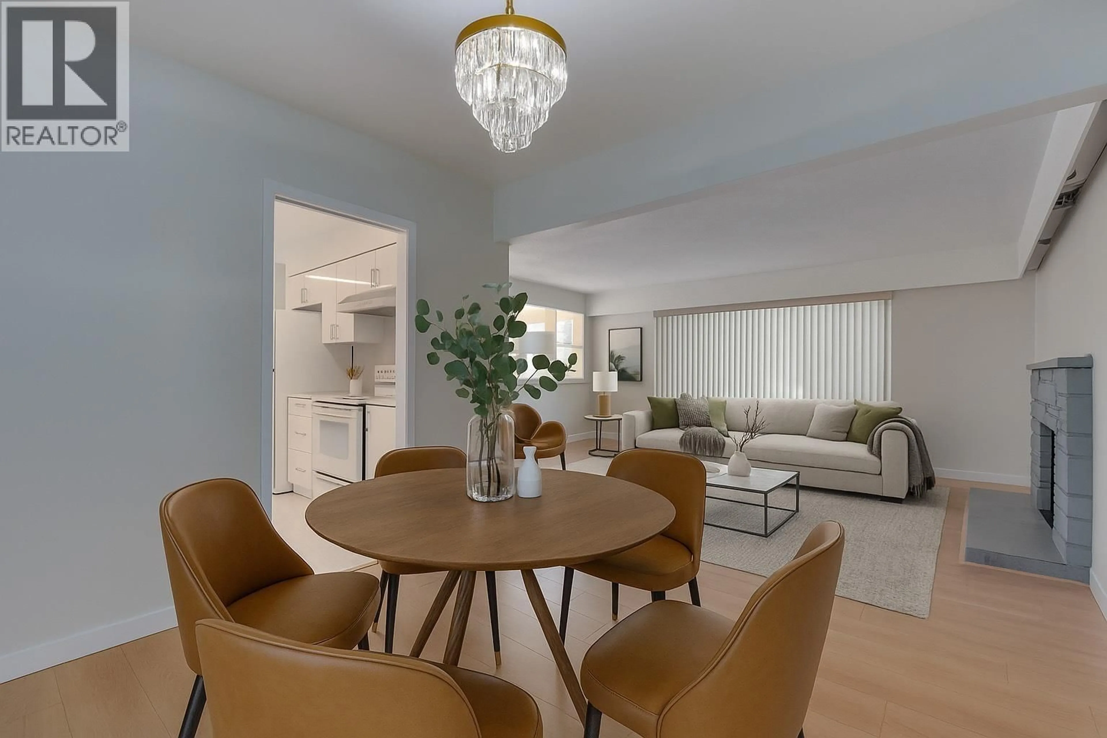 Living room with furniture, unknown for 860 HOWARD AVENUE, Burnaby British Columbia V5B3R6