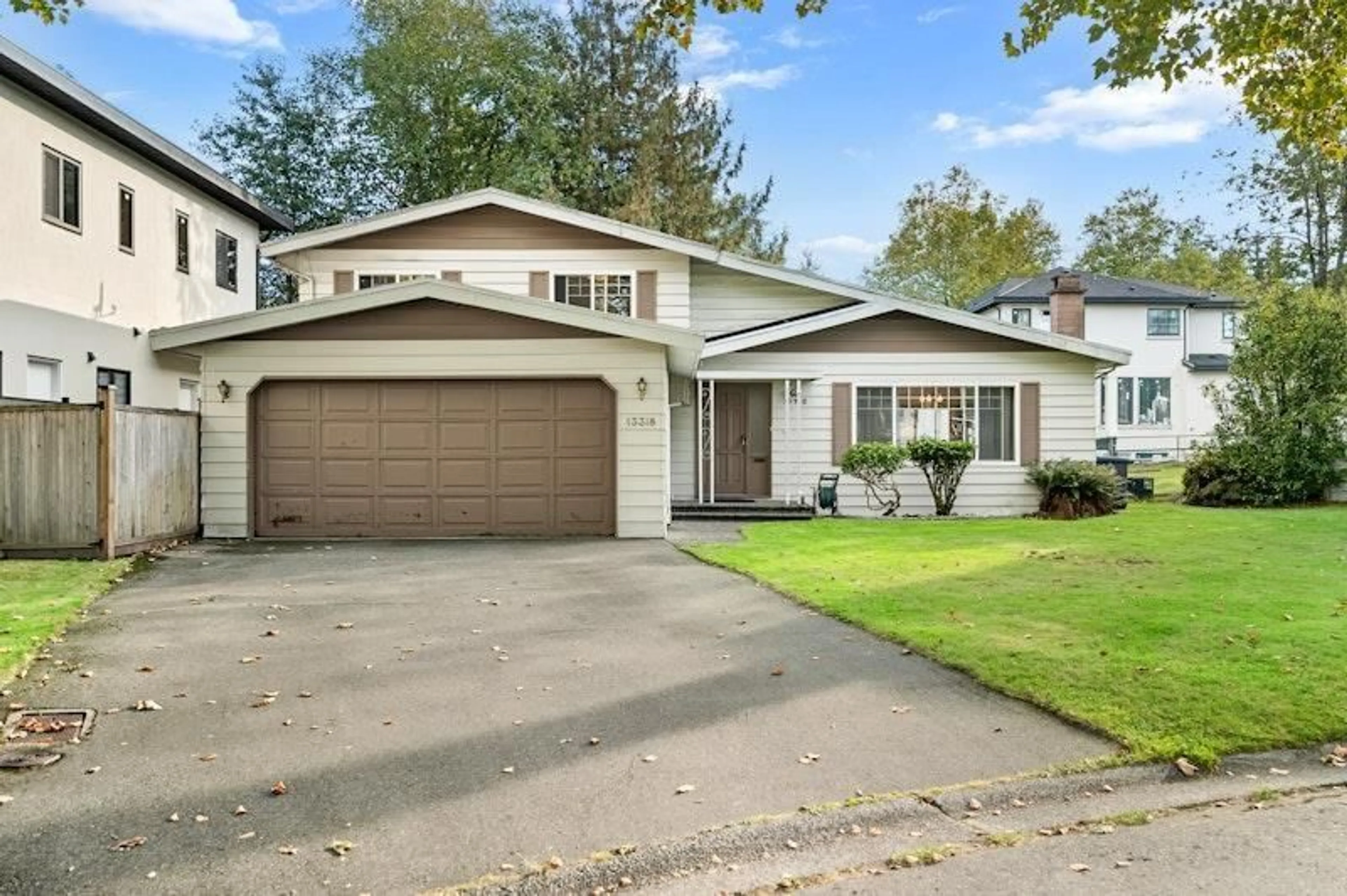 Home with vinyl exterior material, street for 13318 SUTTON, Surrey British Columbia V3V6P8