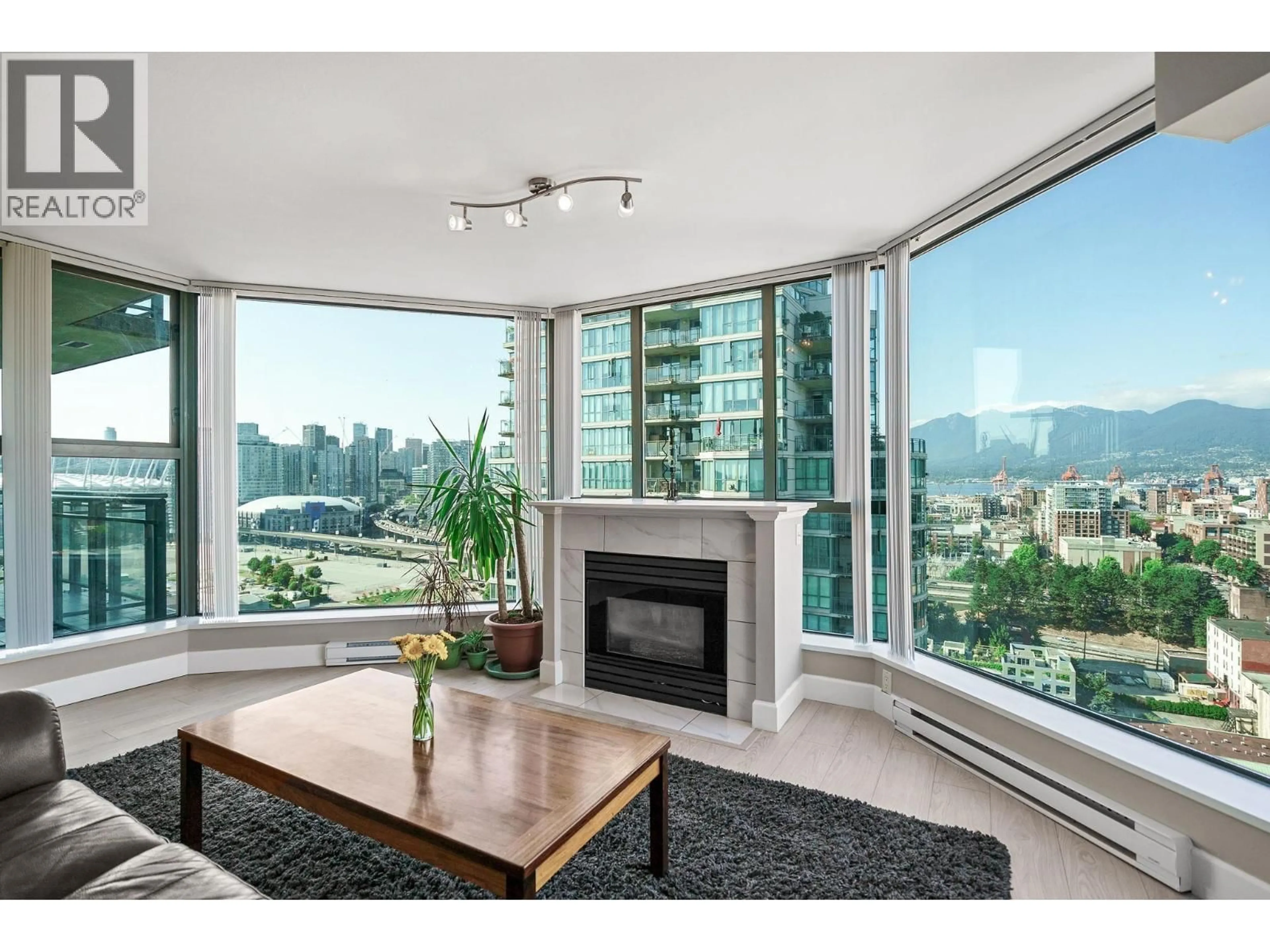 Living room with furniture, unknown for 2001 - 1128 QUEBEC STREET, Vancouver British Columbia V6A4E1