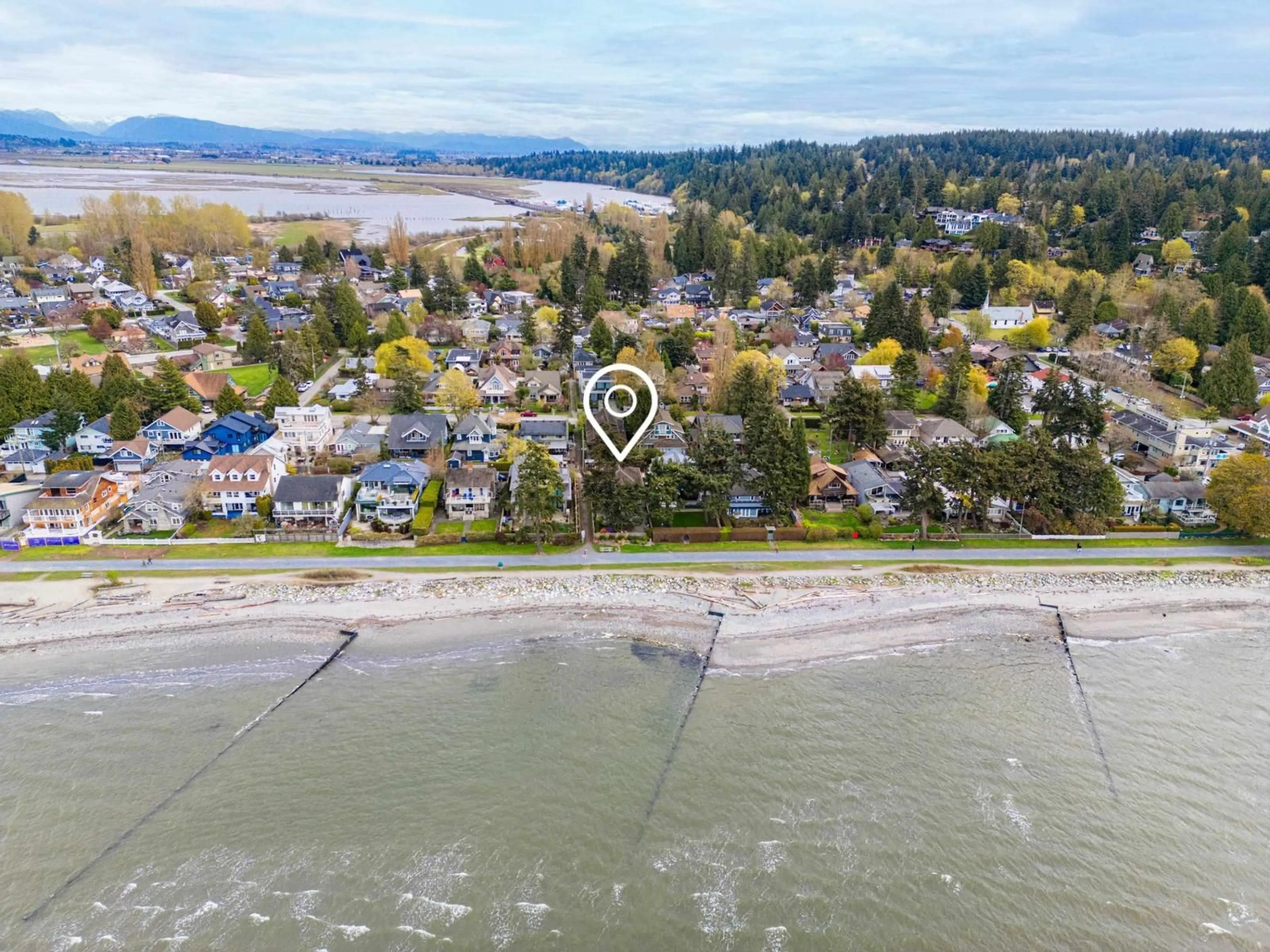 A pic from outside/outdoor area/front of a property/back of a property/a pic from drone, water/lake/river/ocean view for 2810 O'HARA, Surrey British Columbia V4A3E4
