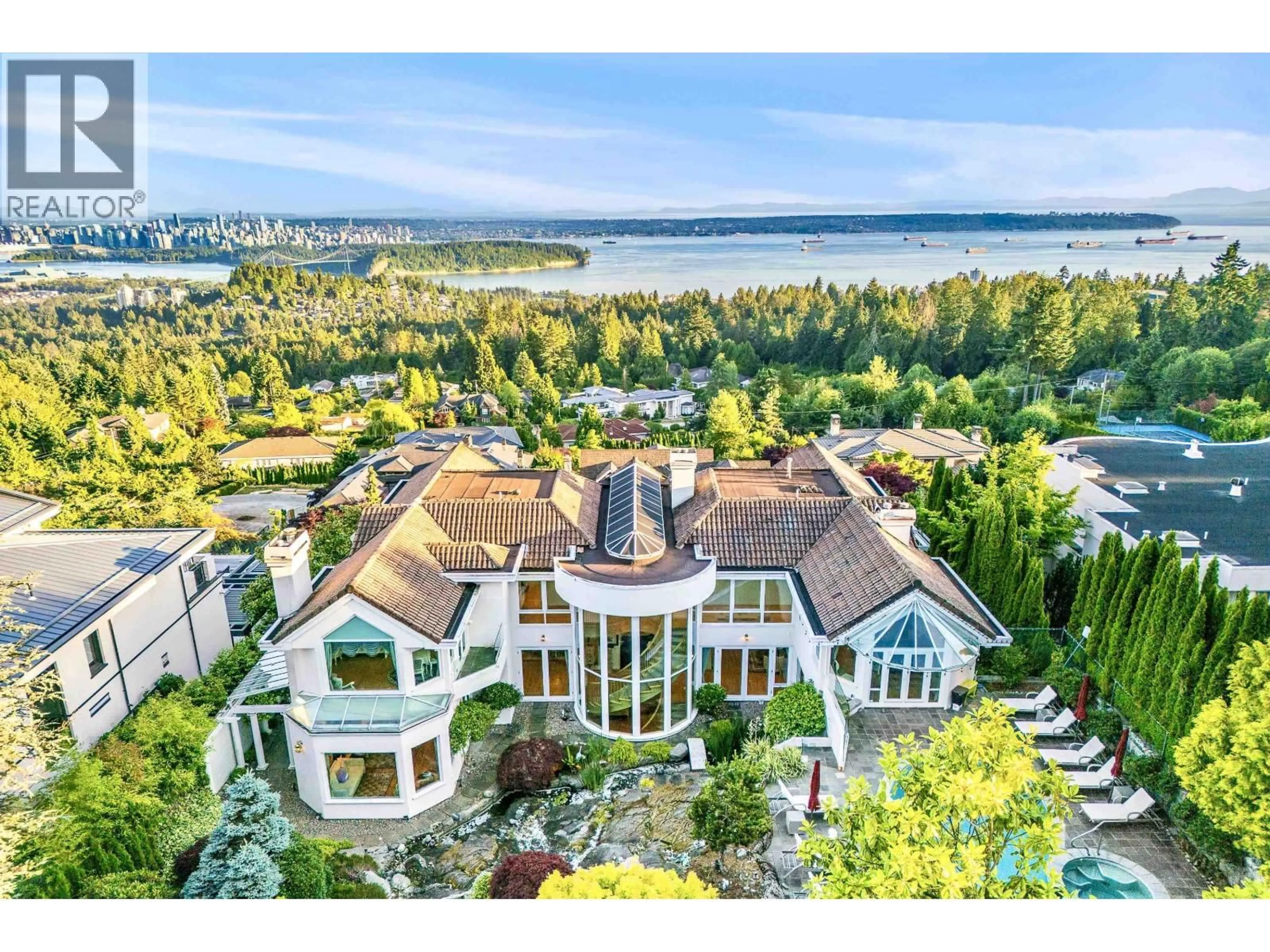 A pic from outside/outdoor area/front of a property/back of a property/a pic from drone, water/lake/river/ocean view for 965 KING GEORGES WAY, West Vancouver British Columbia V7S1S6