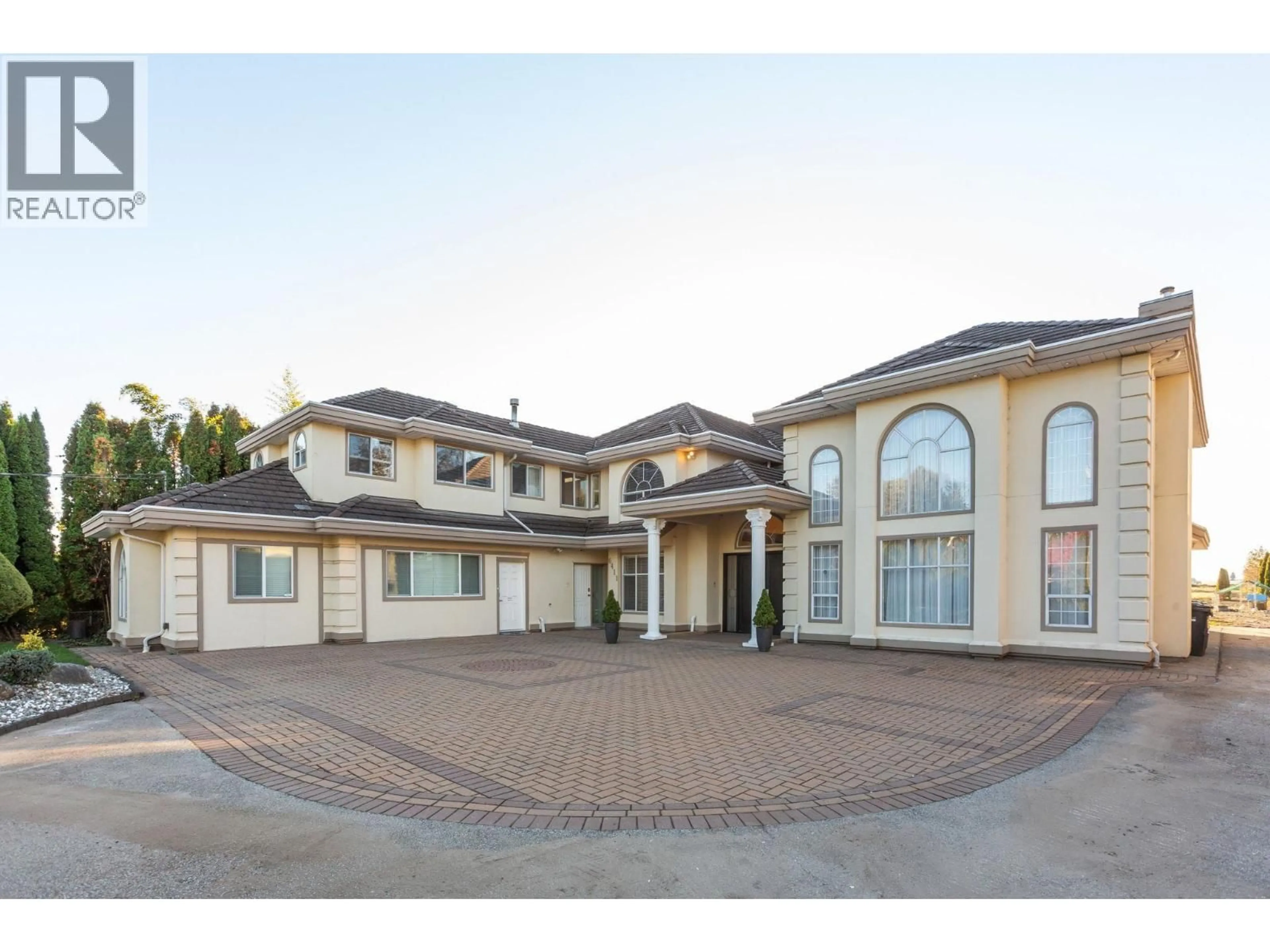 Indoor foyer for 6411 NO. 7 ROAD, Richmond British Columbia V6W1E8