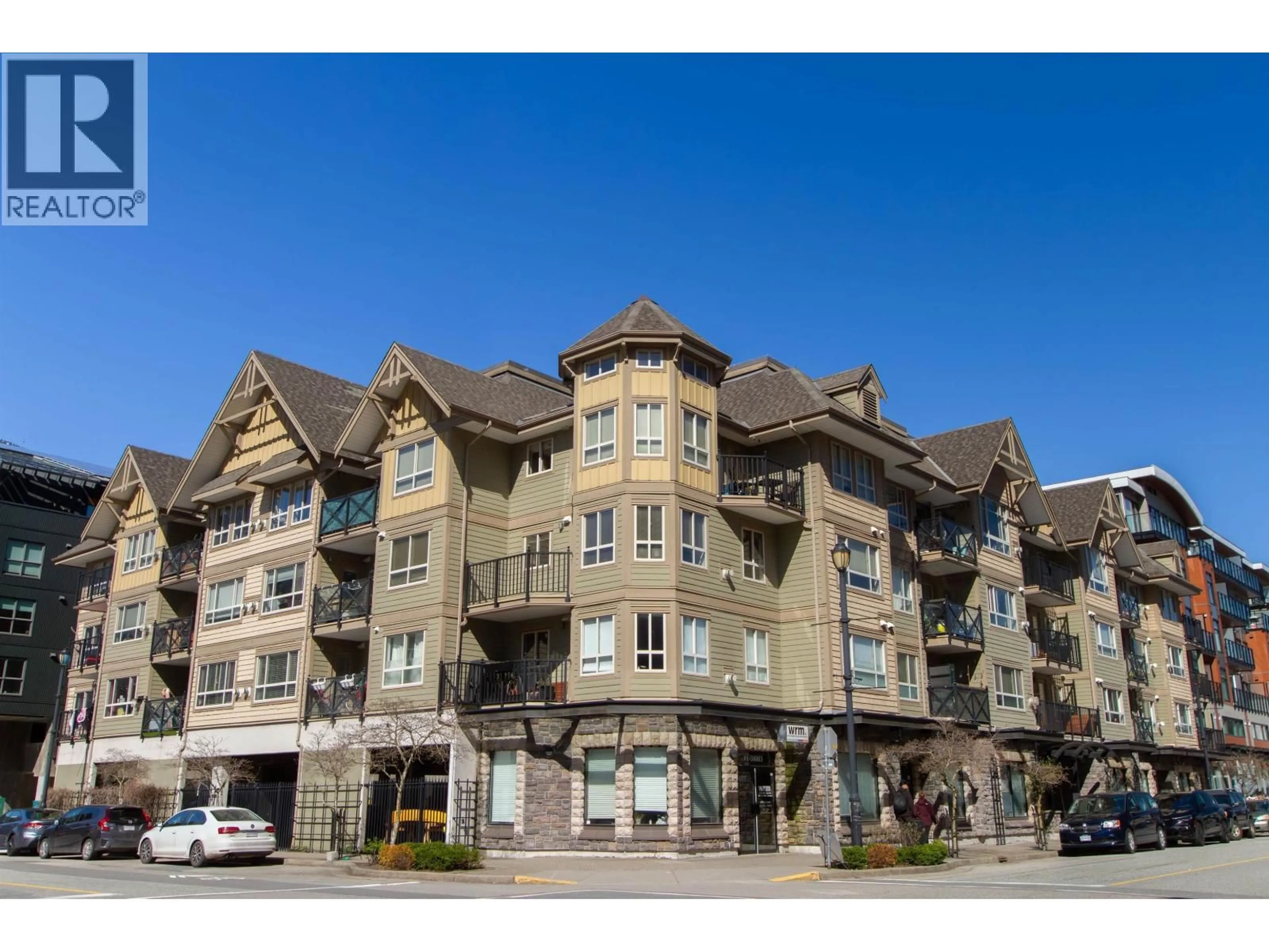 Unknown for 305 - 38003 SECOND AVENUE, Squamish British Columbia V8B0C4