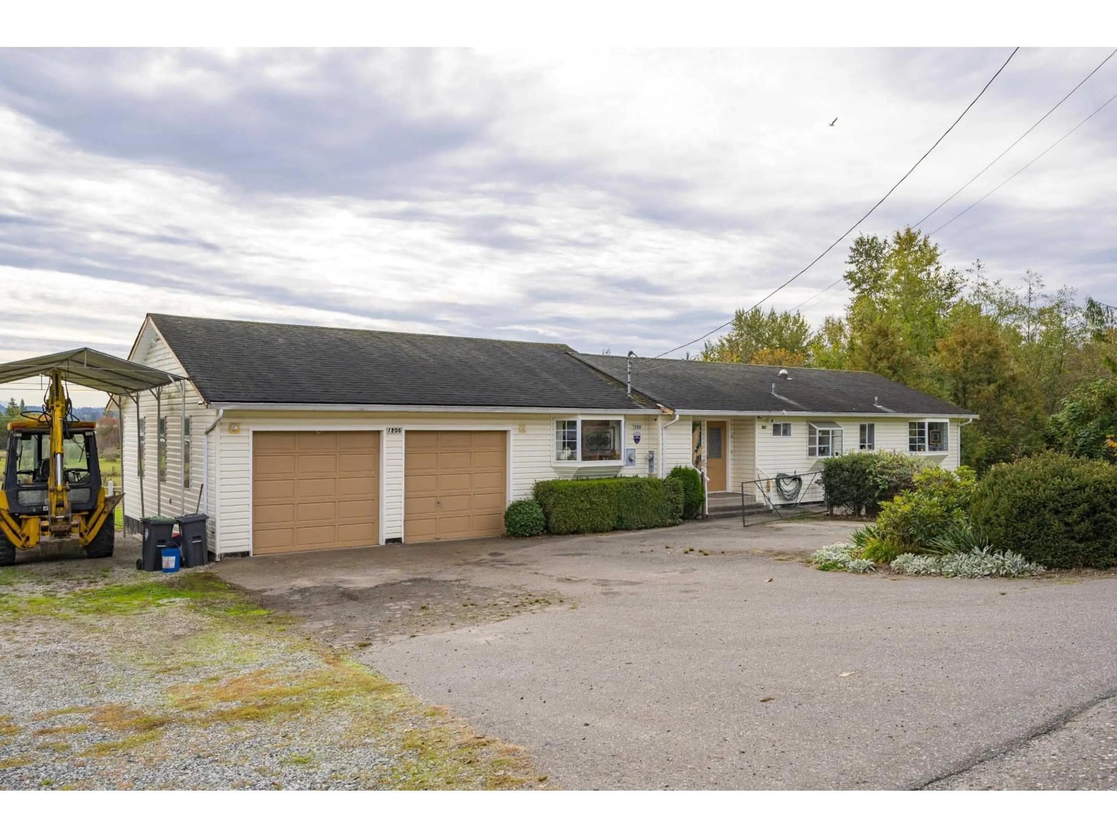 Unknown for 7256 SMITH, Langley British Columbia V2Y2R4