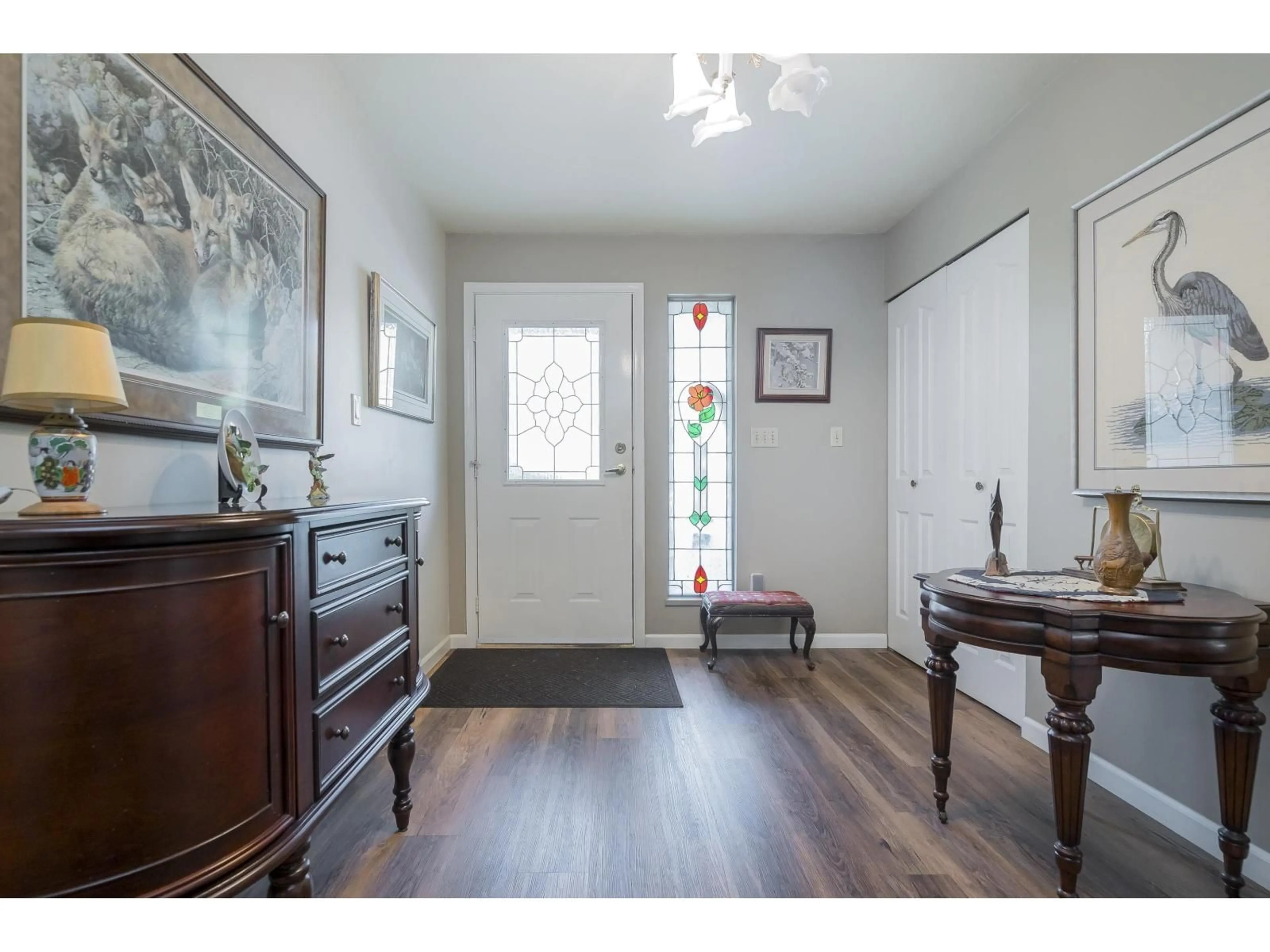 Indoor entryway for 7256 SMITH, Langley British Columbia V2Y2R4