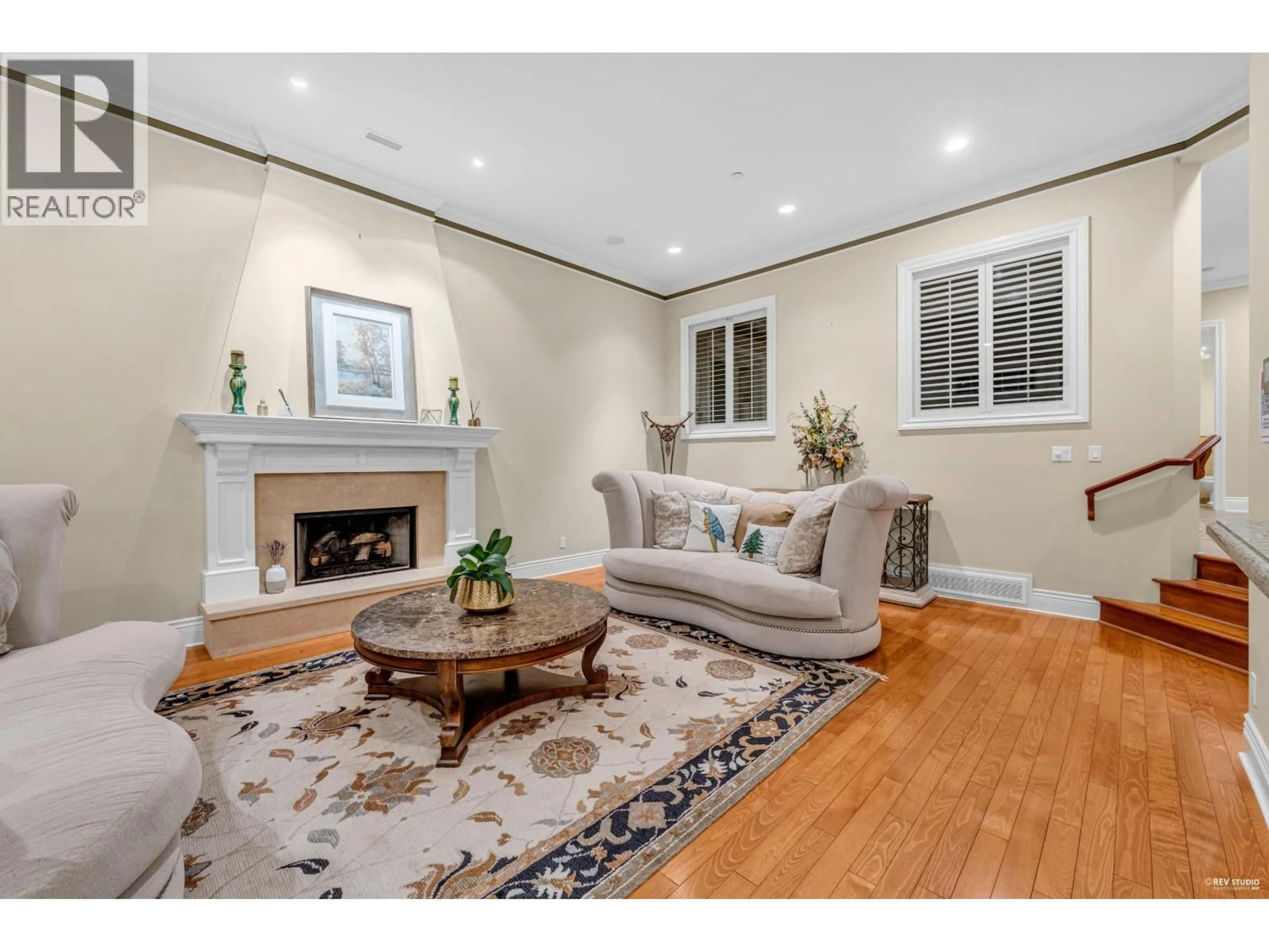 Living room with furniture, unknown for 2398 CONSTANTINE PLACE, West Vancouver British Columbia V7S3H7