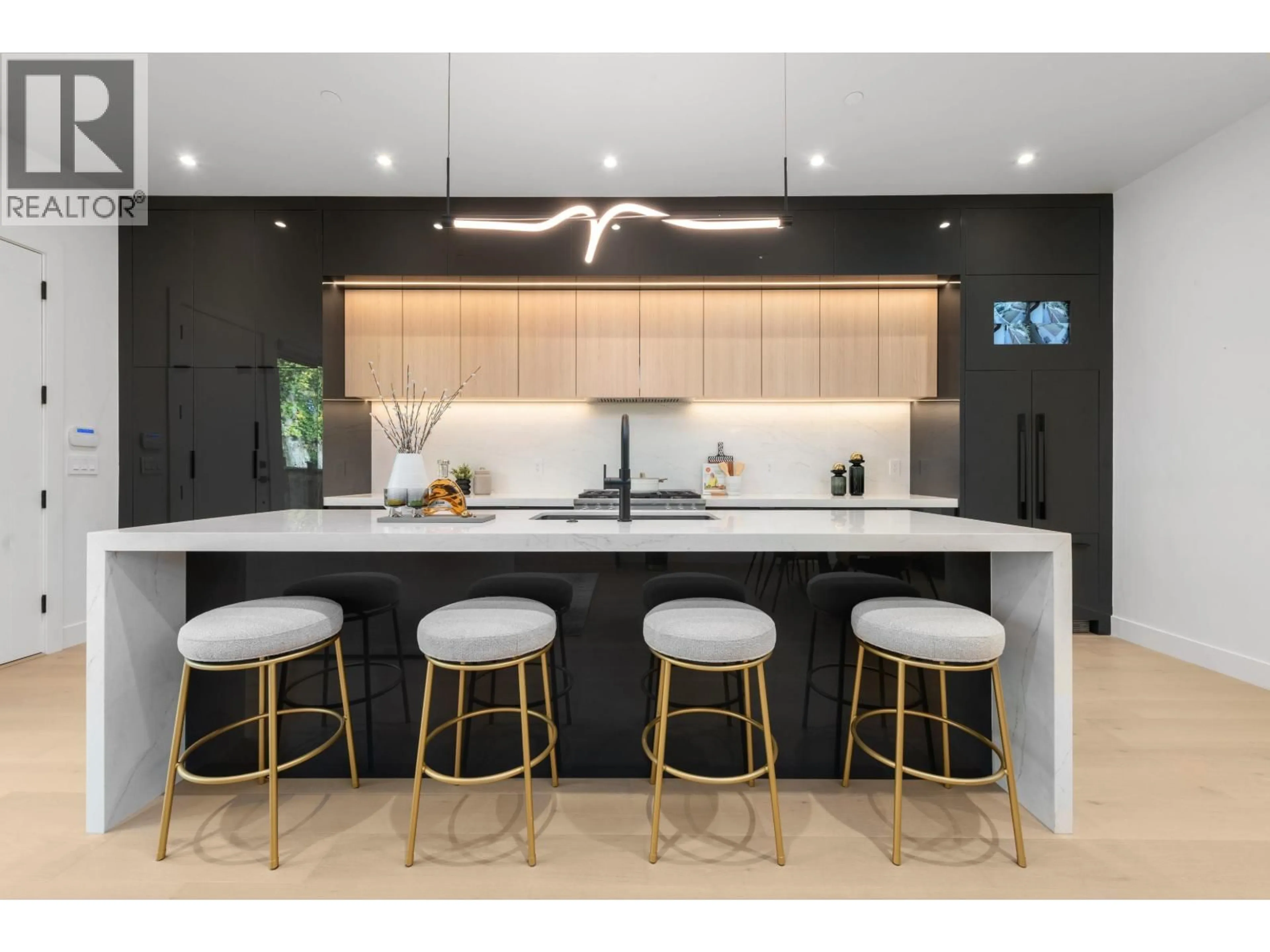 Contemporary kitchen, unknown for 1 - 3232 38TH AVENUE, Vancouver British Columbia V6N2X6