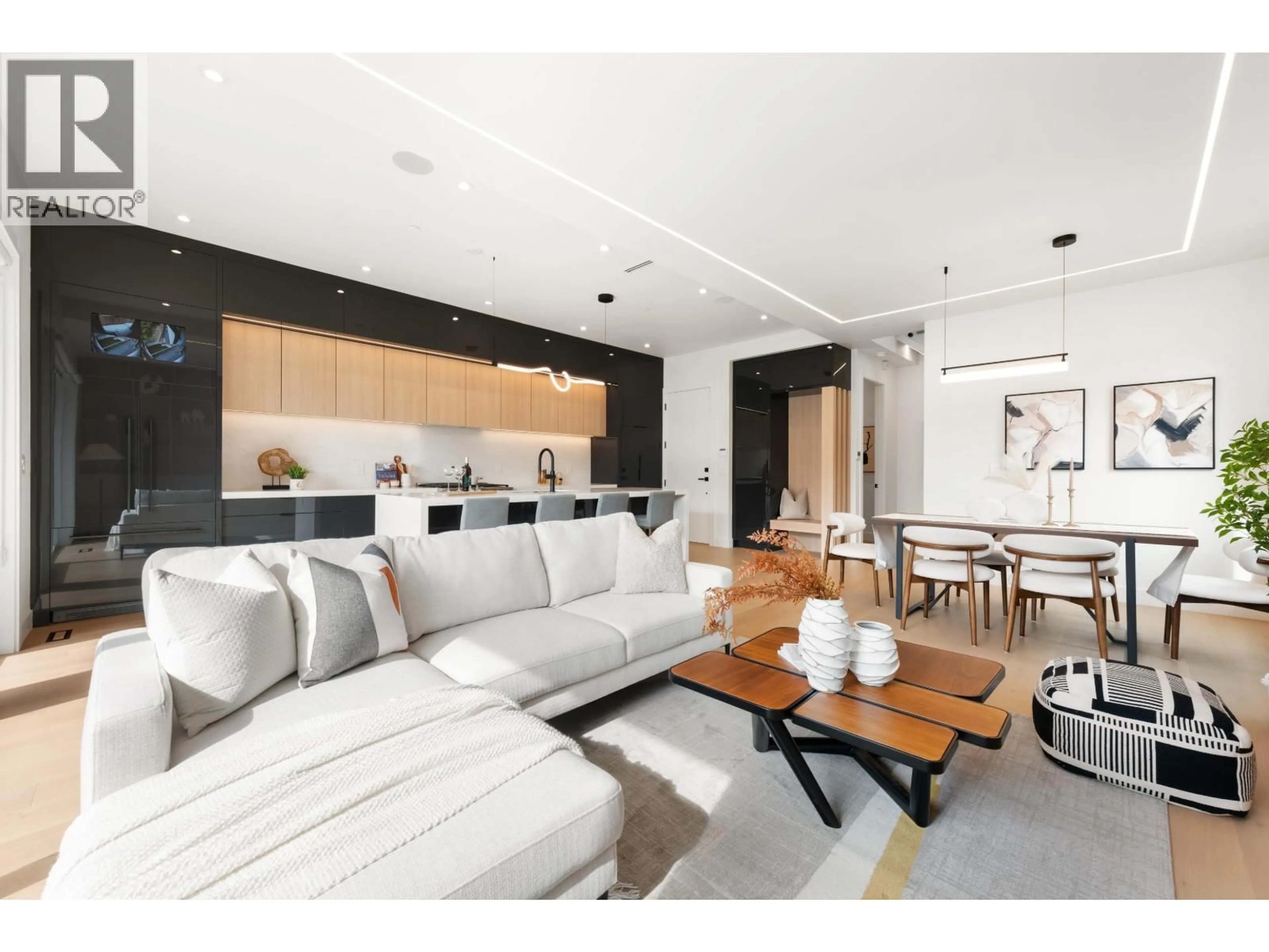 Unknown for 2 - 3232 38TH AVENUE, Vancouver British Columbia V6N2X6