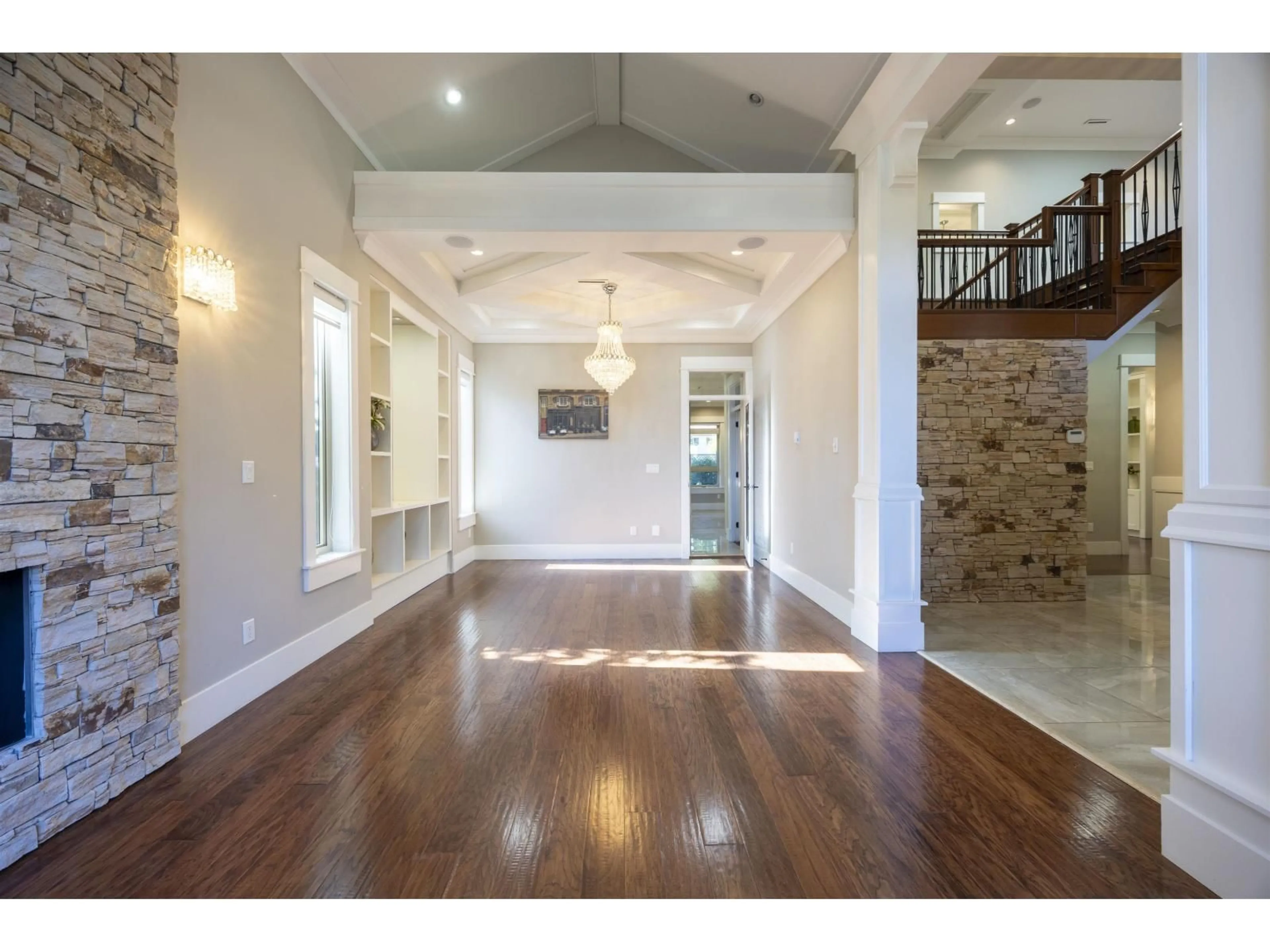 Indoor entryway for 2309 154, Surrey British Columbia V4A4S6