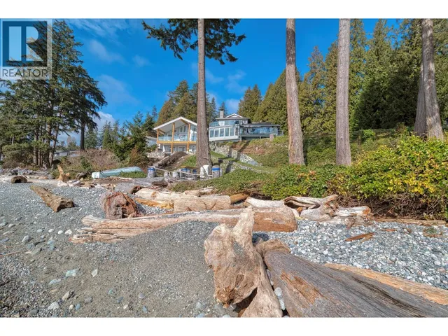 6437 SUNSHINE COAST HIGHWAY, Sechelt 2