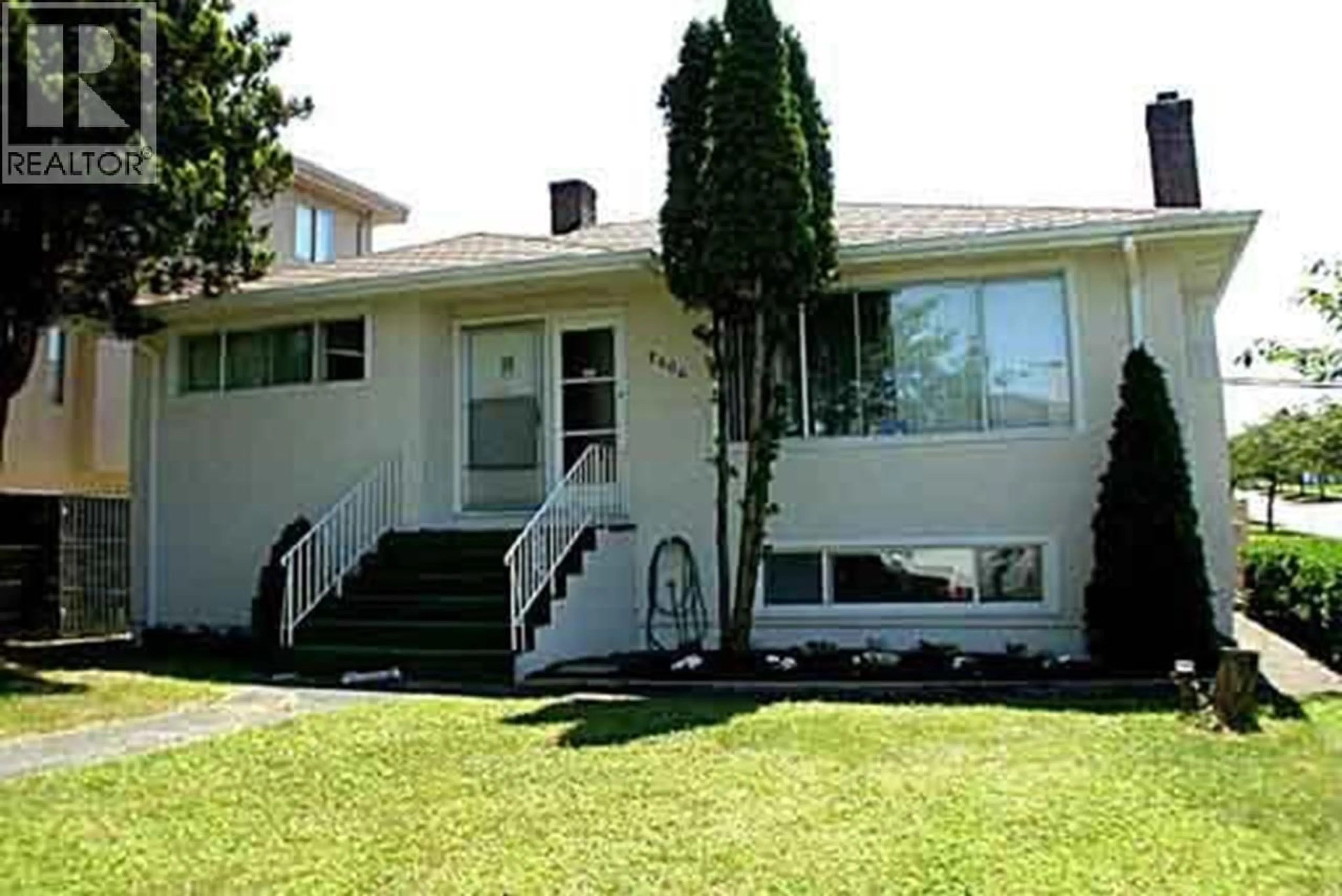 Home with vinyl exterior material, street for 2606 23RD AVENUE, Vancouver British Columbia V5R1A6