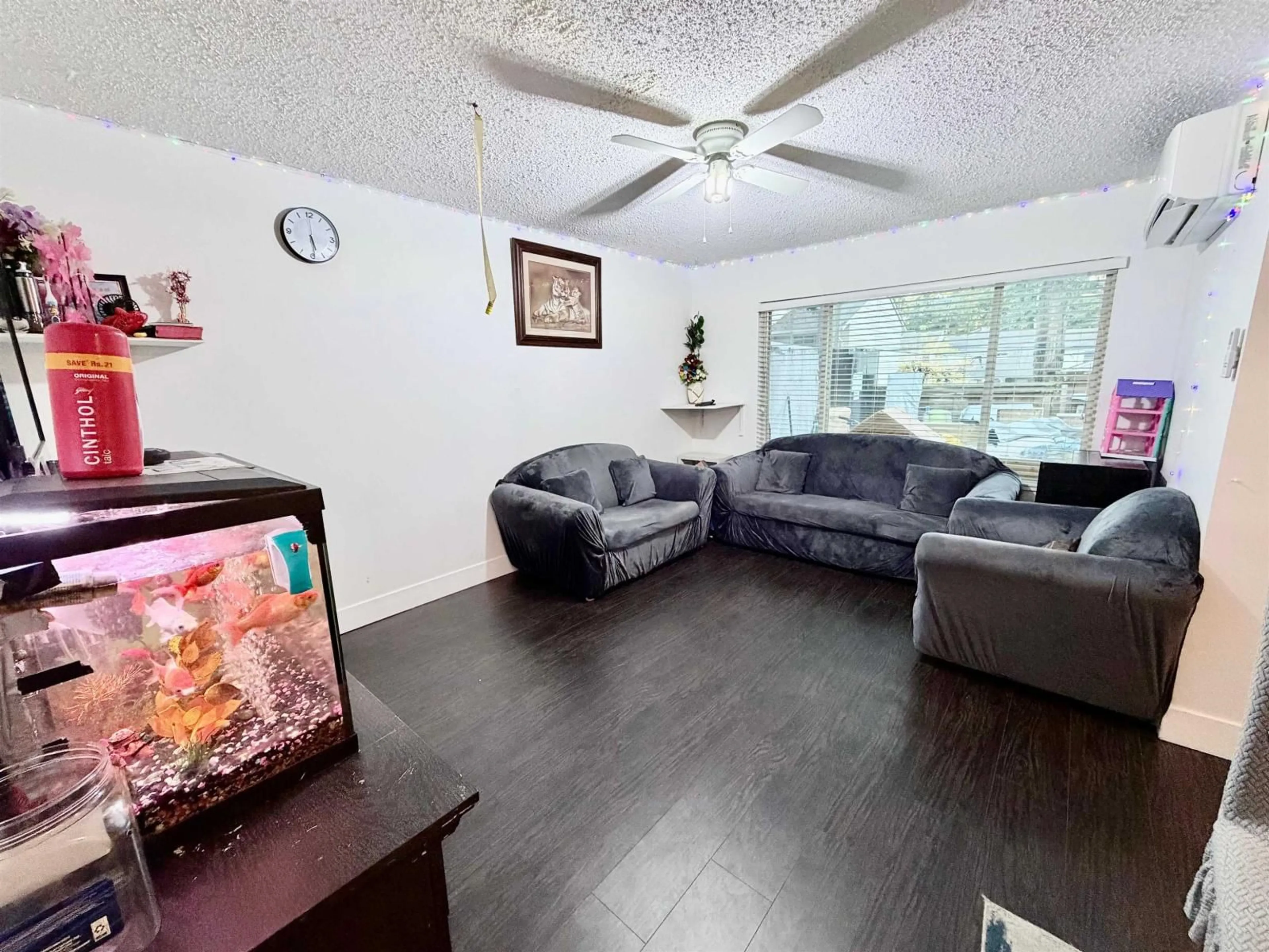 Living room with furniture, unknown for 22 - 3075 TRETHEWEY, Abbotsford British Columbia V2T3R4