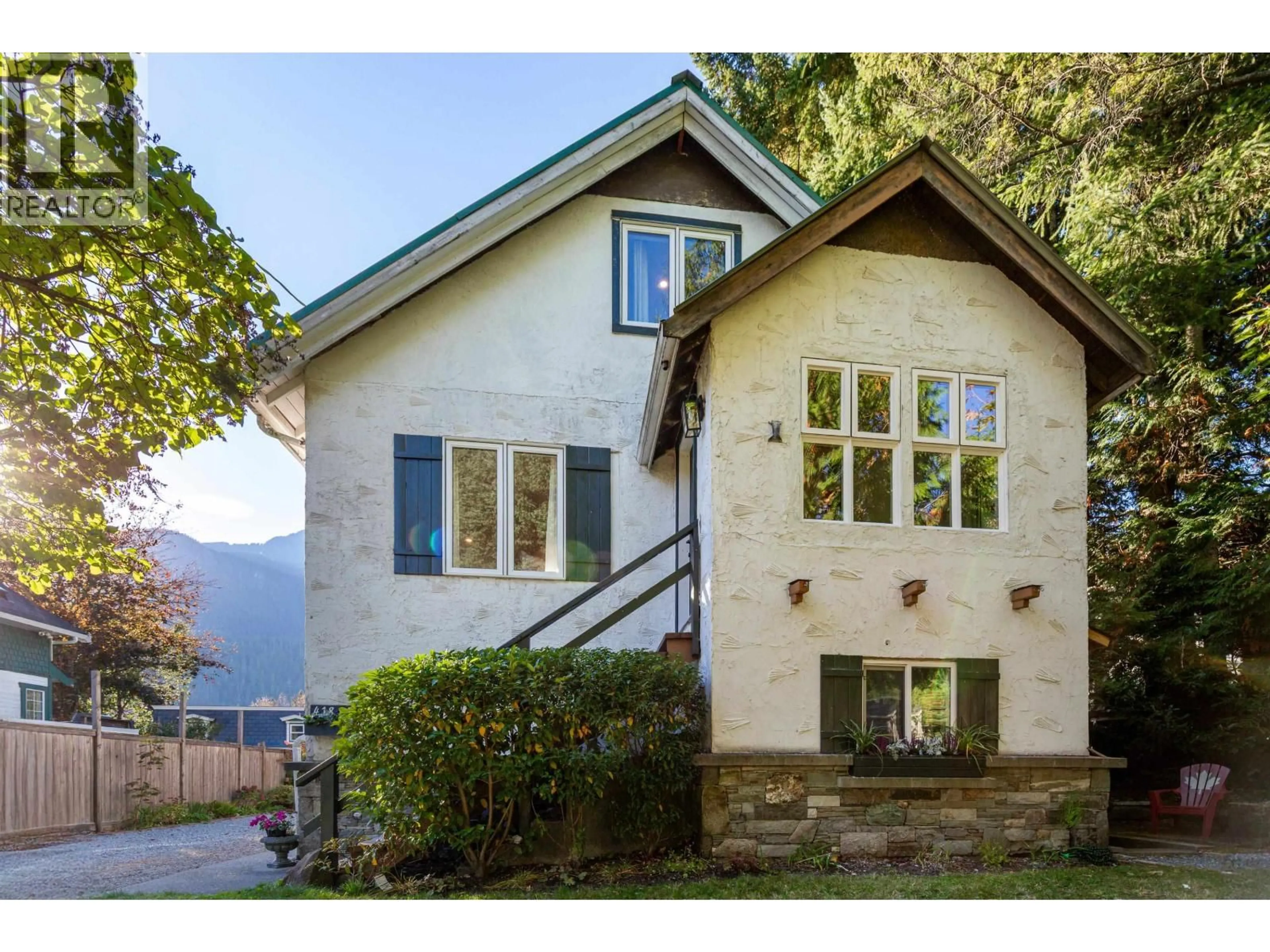Home with brick exterior material, mountain view for 41869 HOPE ROAD, Brackendale British Columbia V0N1H0