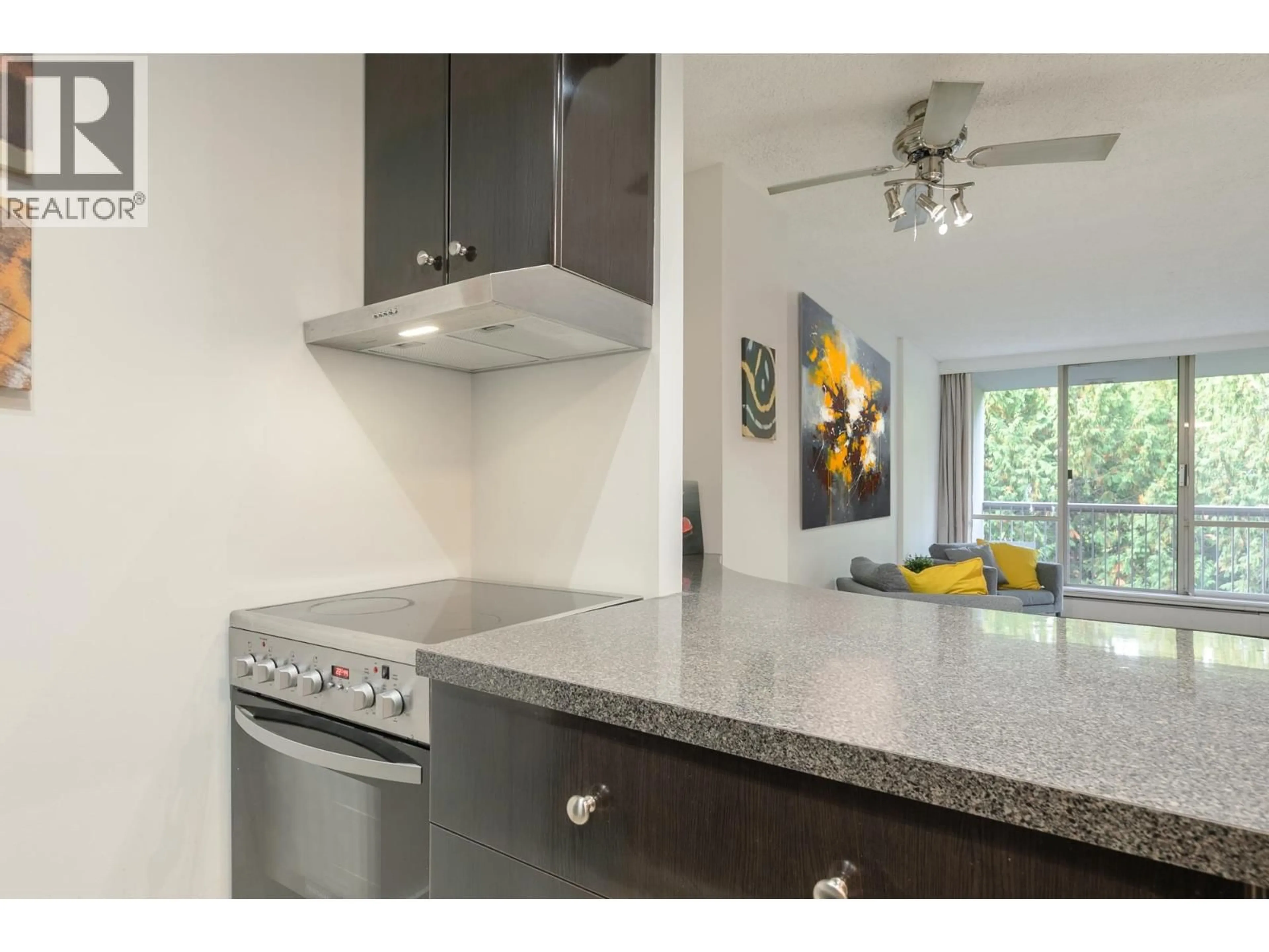 Standard kitchen, unknown for 904 - 2012 FULLERTON AVENUE, North Vancouver British Columbia V7P3E3