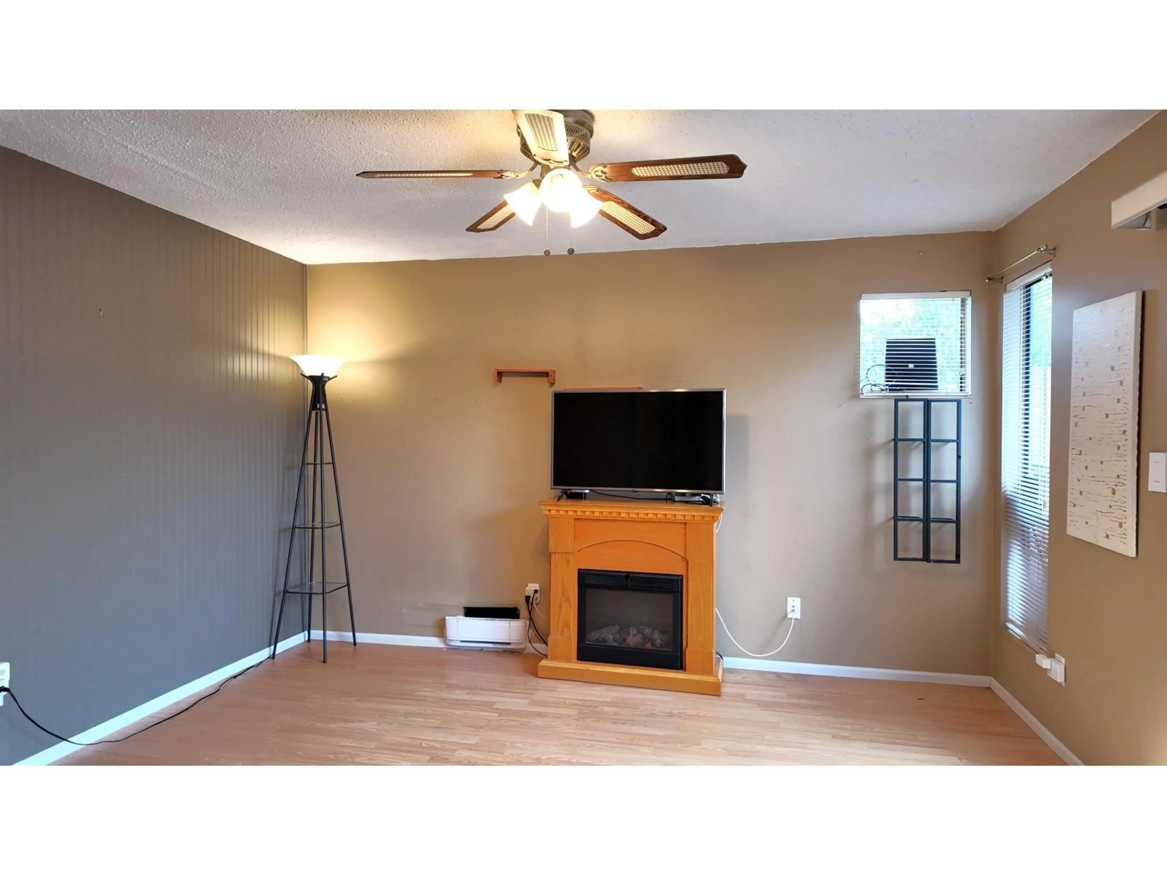 A pic of a room for 40 - 9400 128, Surrey British Columbia V3V5N4