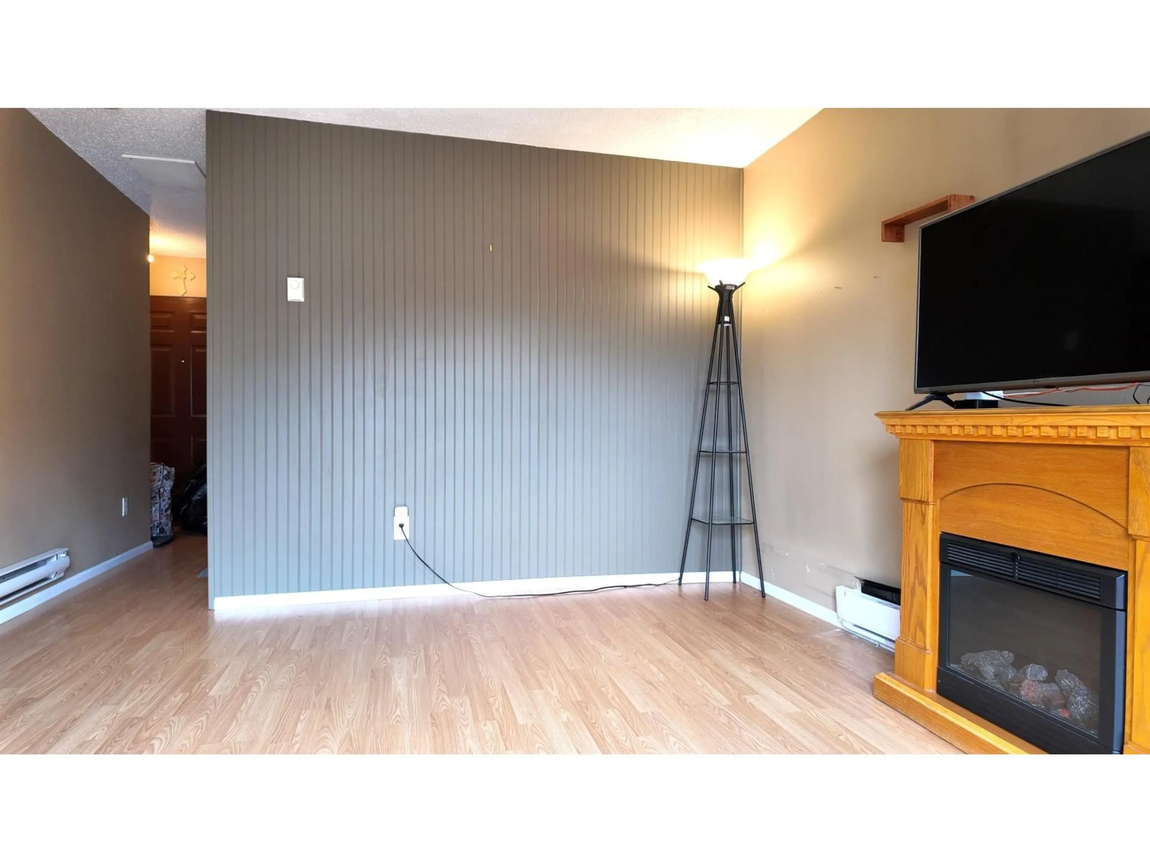 A pic of a room for 40 - 9400 128, Surrey British Columbia V3V5N4
