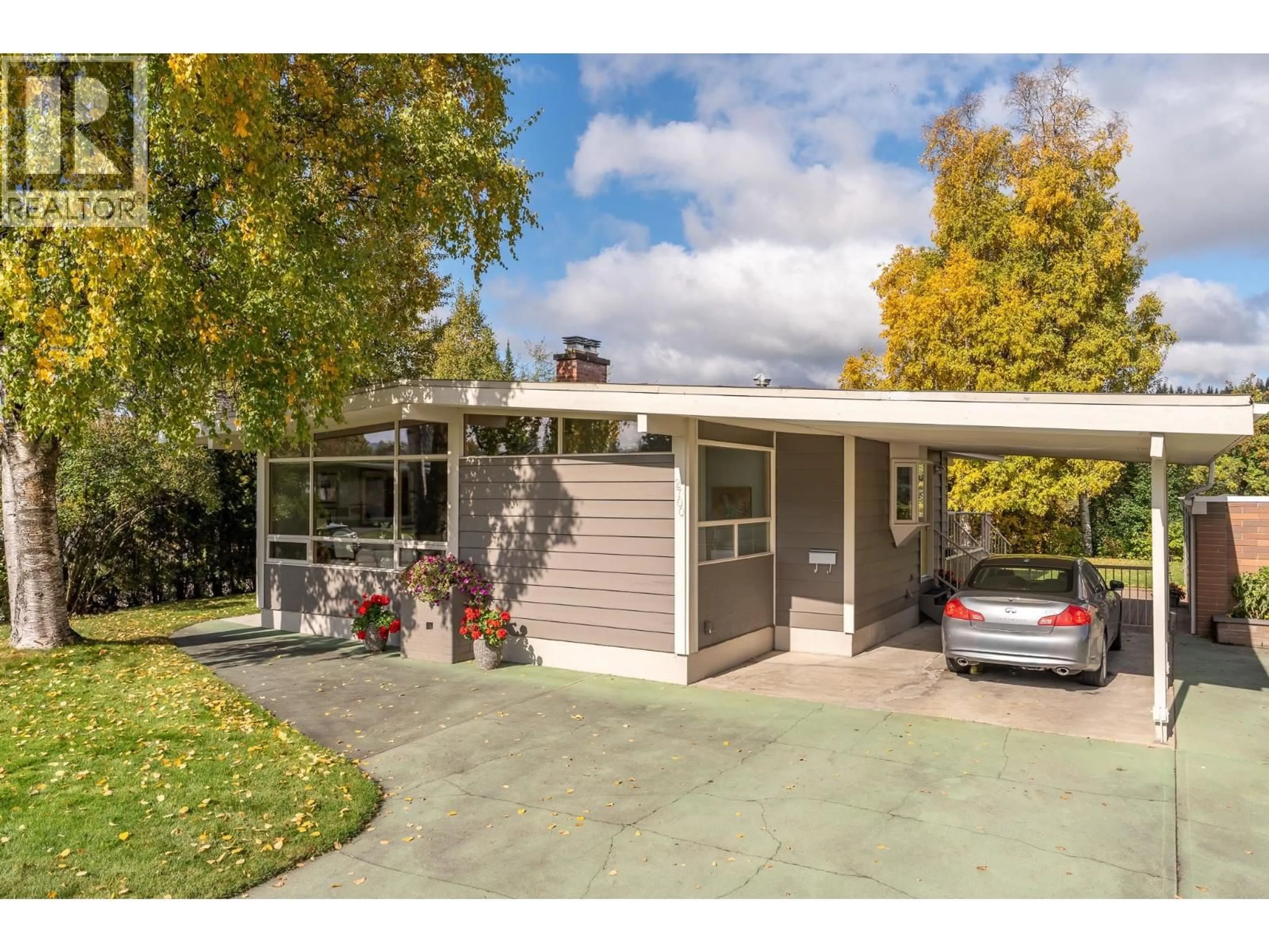 Home with vinyl exterior material, street for 2700 HAMMOND AVENUE, Prince George British Columbia V2M1A5