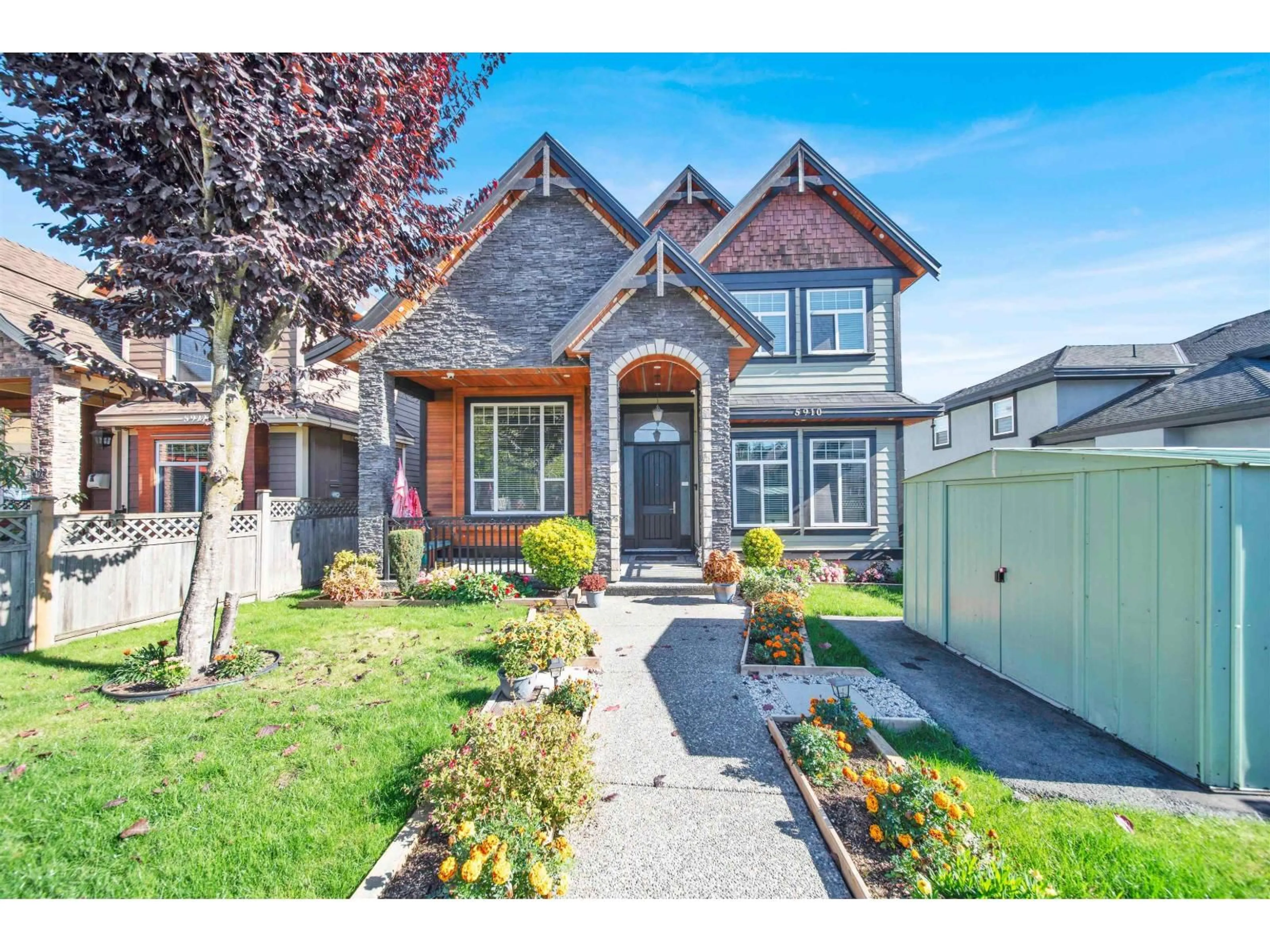 Home with vinyl exterior material, street for 5910 168, Surrey British Columbia V3S3X6