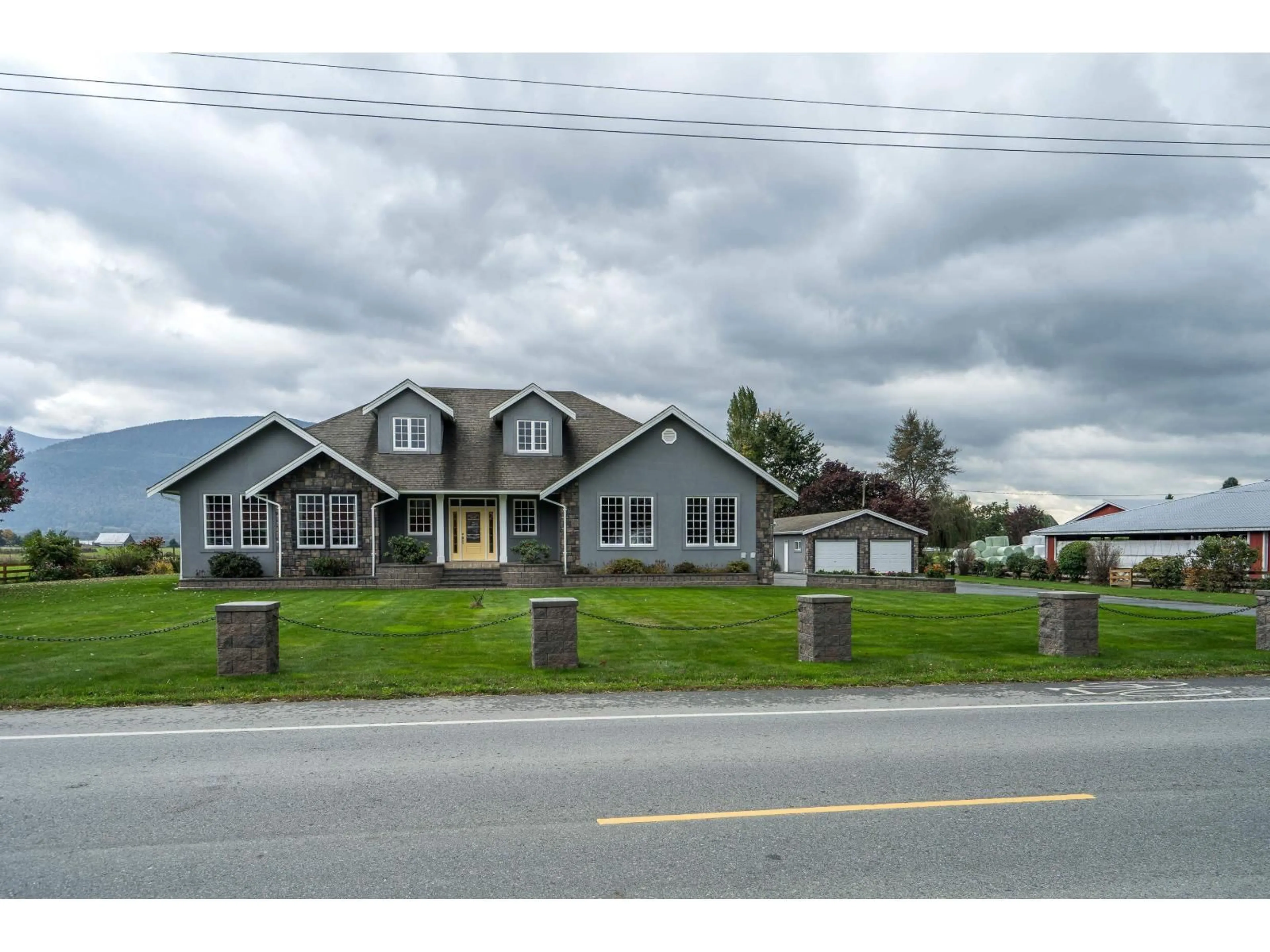 Unknown for 42872 SOUTH SUMAS ROAD, Chilliwack British Columbia V2R4L7