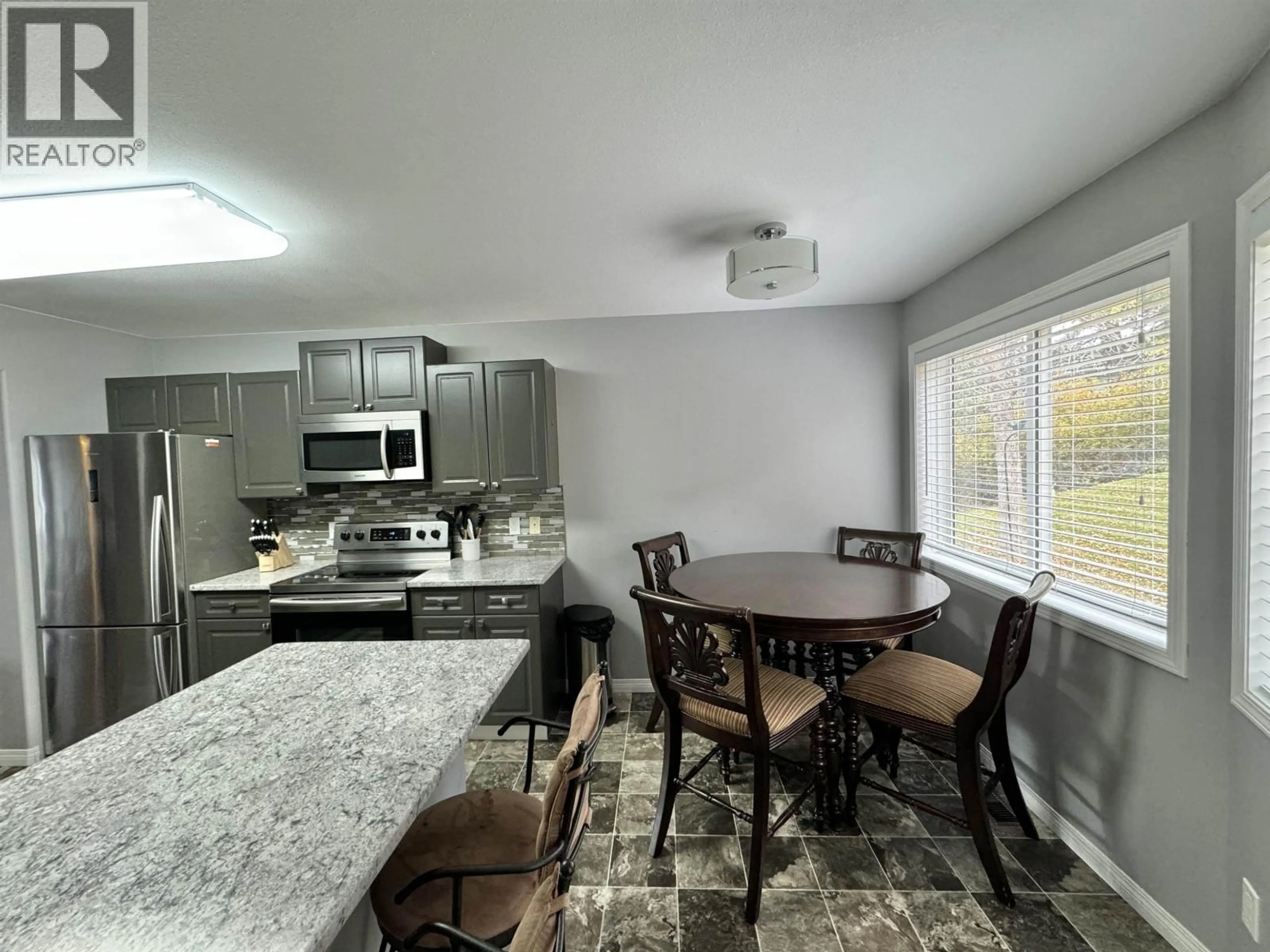 Open concept kitchen, unknown for 15 - 350 PEARKES DRIVE, Williams Lake British Columbia V2G4T2
