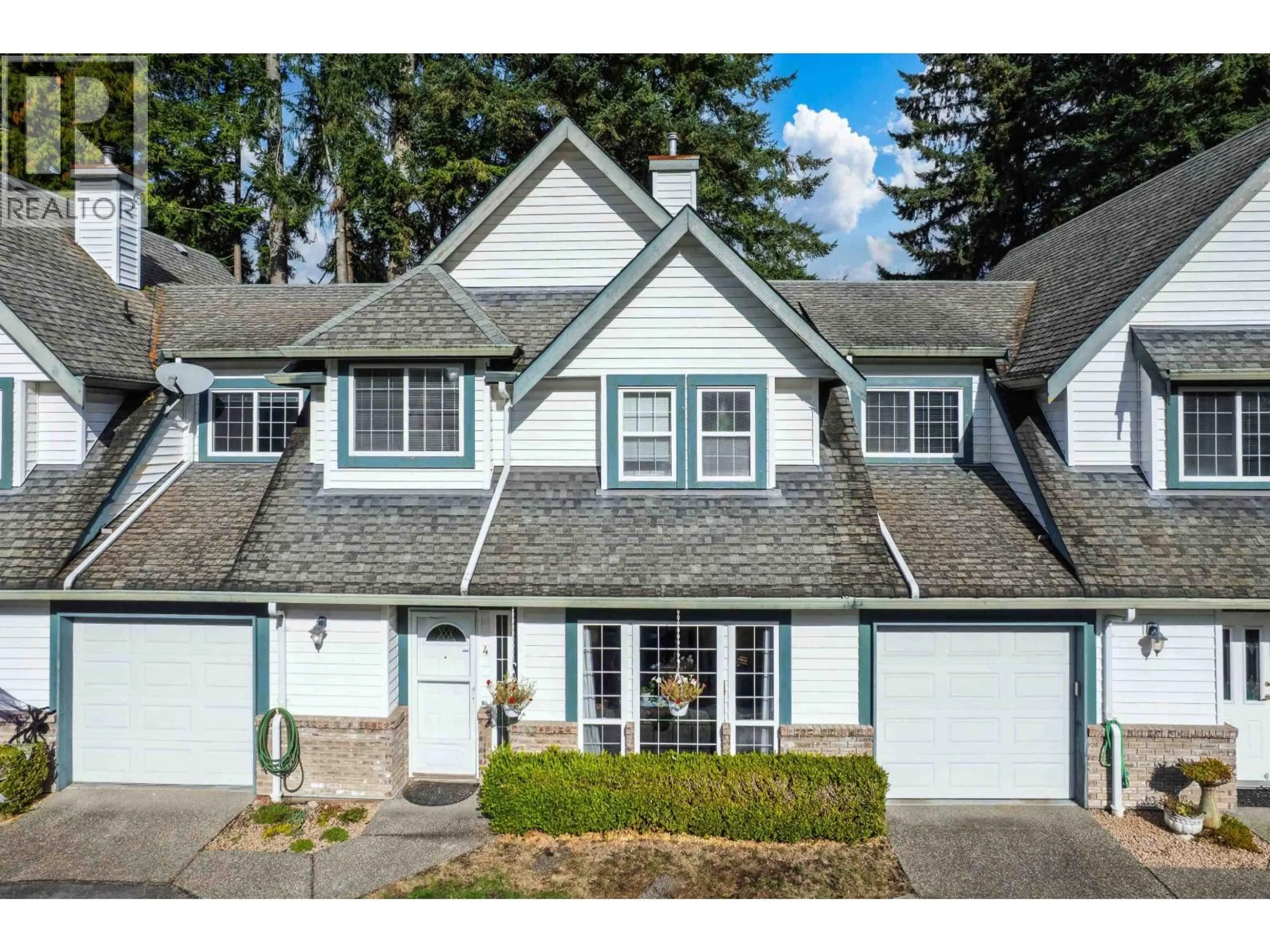 A pic from outside/outdoor area/front of a property/back of a property/a pic from drone, street for 4 - 12070 216 STREET, Maple Ridge British Columbia V2X5J3