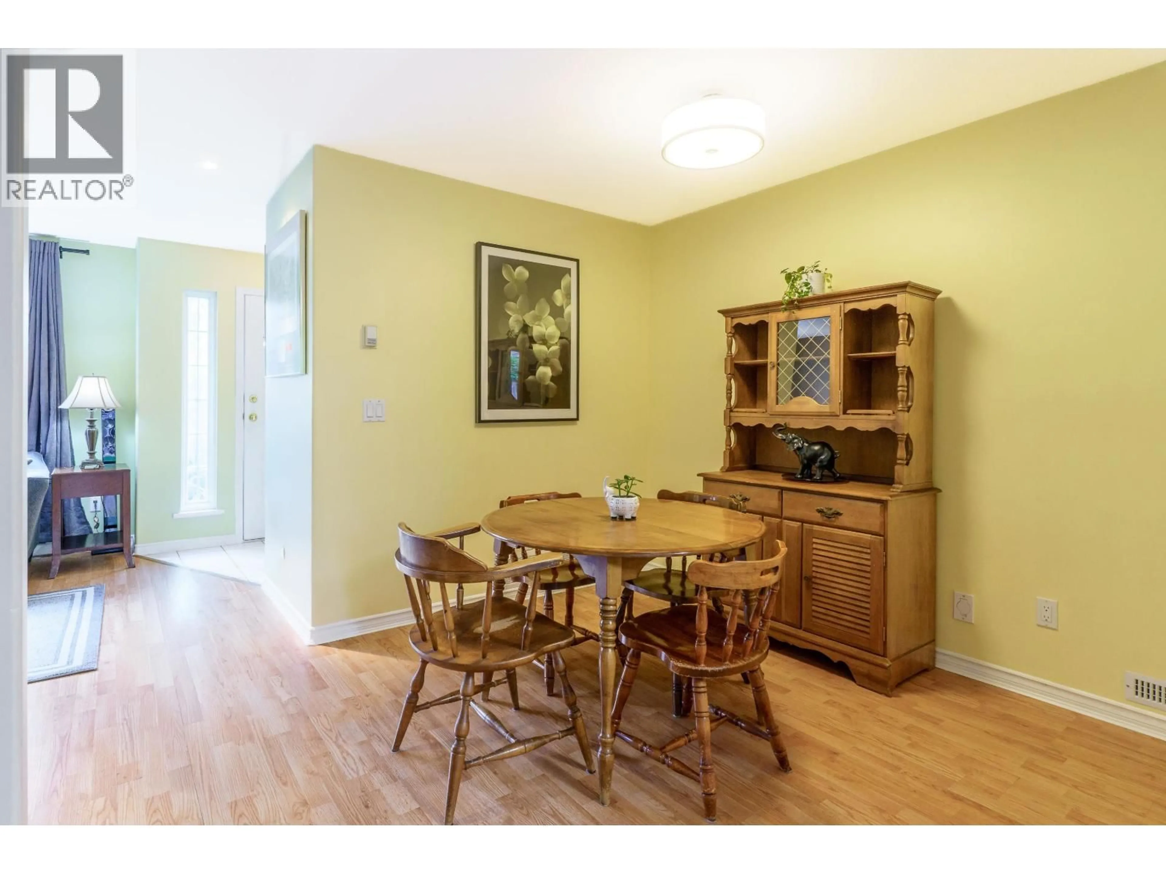 Dining room, wood/laminate floor for 4 - 12070 216 STREET, Maple Ridge British Columbia V2X5J3
