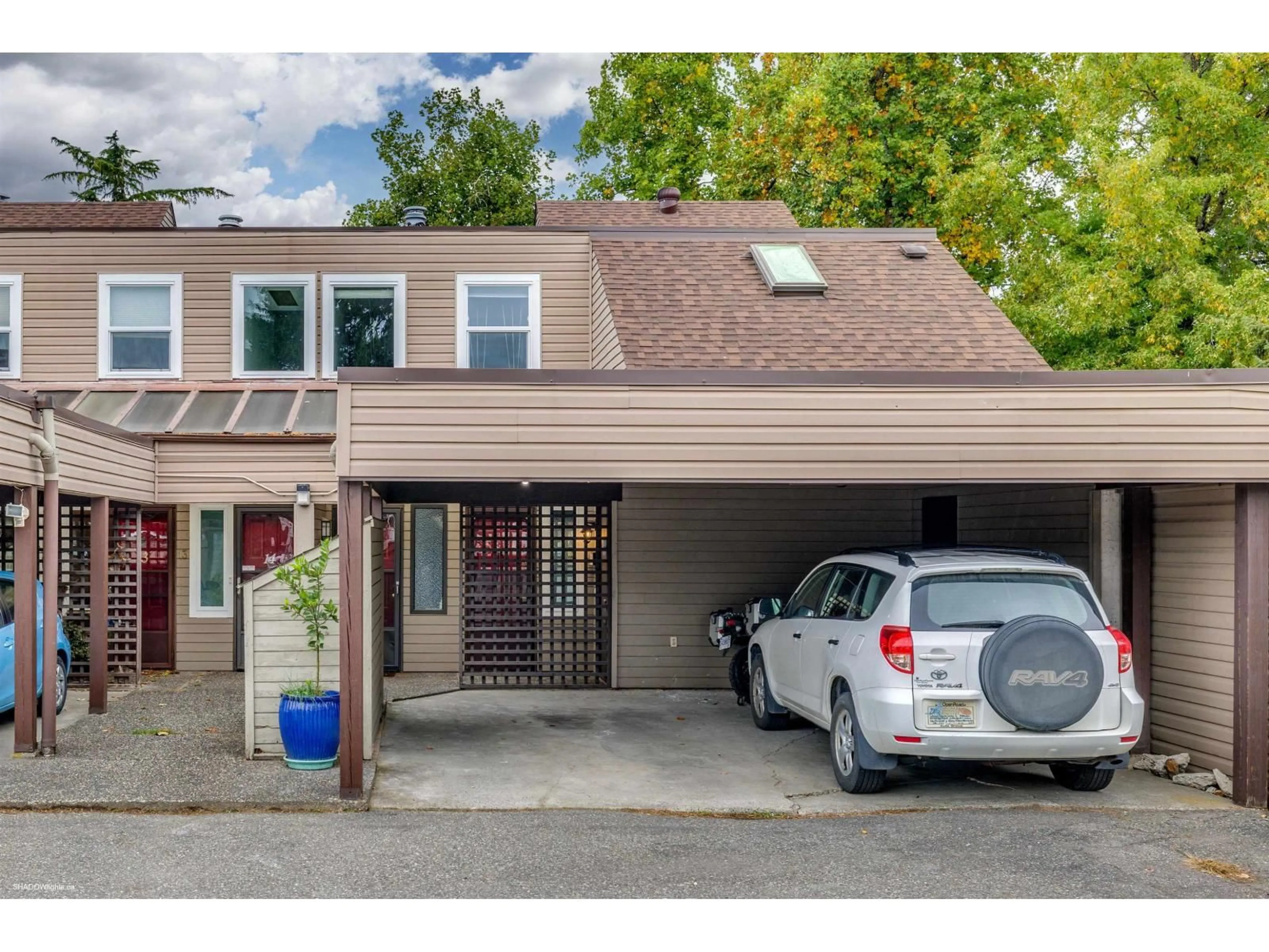 Unknown for 15 - 45915 CHEAM AVENUE, Chilliwack British Columbia V2P1N7