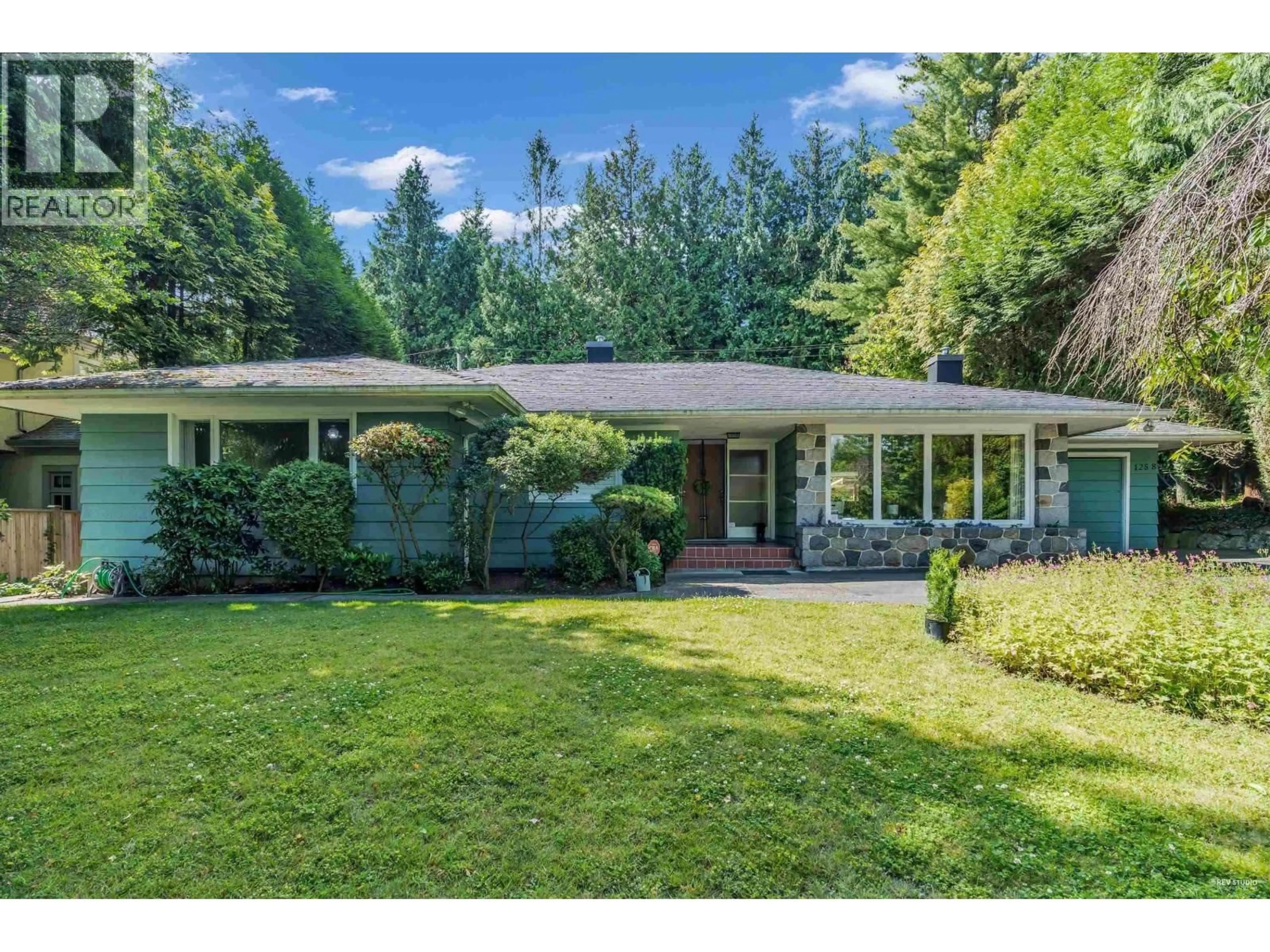 Unknown for 1258 W 33RD AVENUE, Vancouver British Columbia V6M1A5