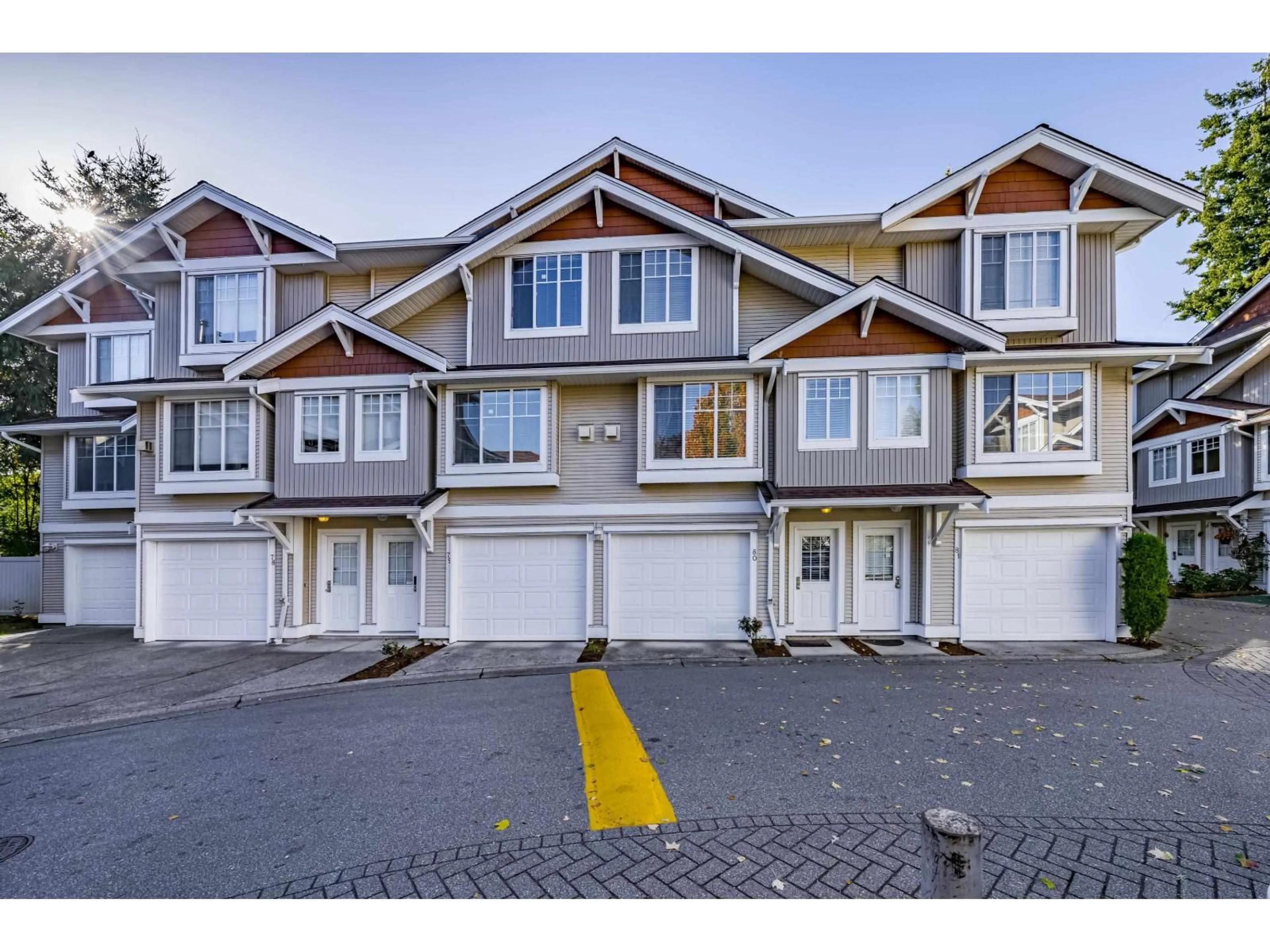 A pic from outside/outdoor area/front of a property/back of a property/a pic from drone, street for 80 - 12110 75A, Surrey British Columbia V3W1M1