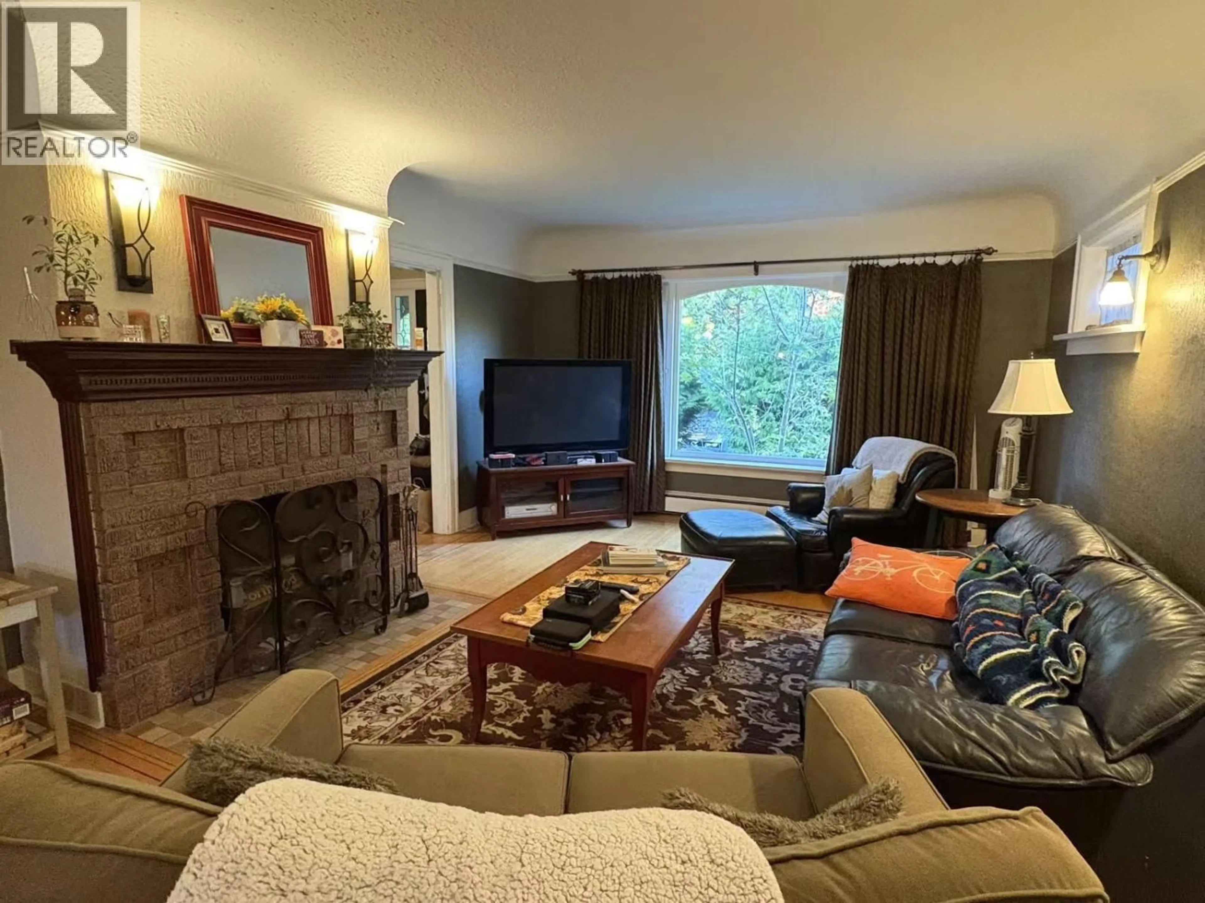 Living room with furniture, unknown for 3878 33RD AVENUE, Vancouver British Columbia V6N2H6