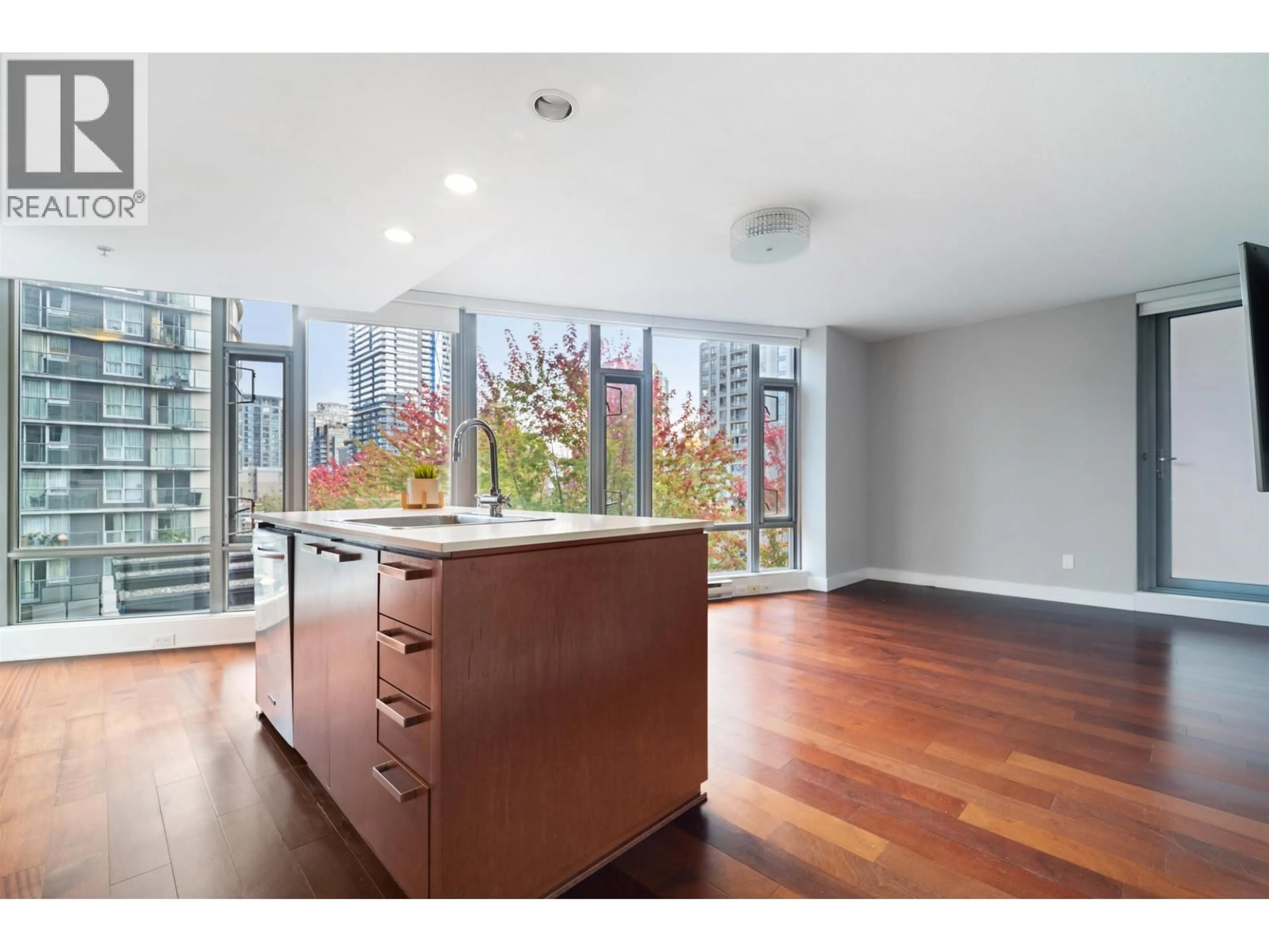 Open concept kitchen, unknown for 701 - 1255 SEYMOUR STREET, Vancouver British Columbia V7J2J8