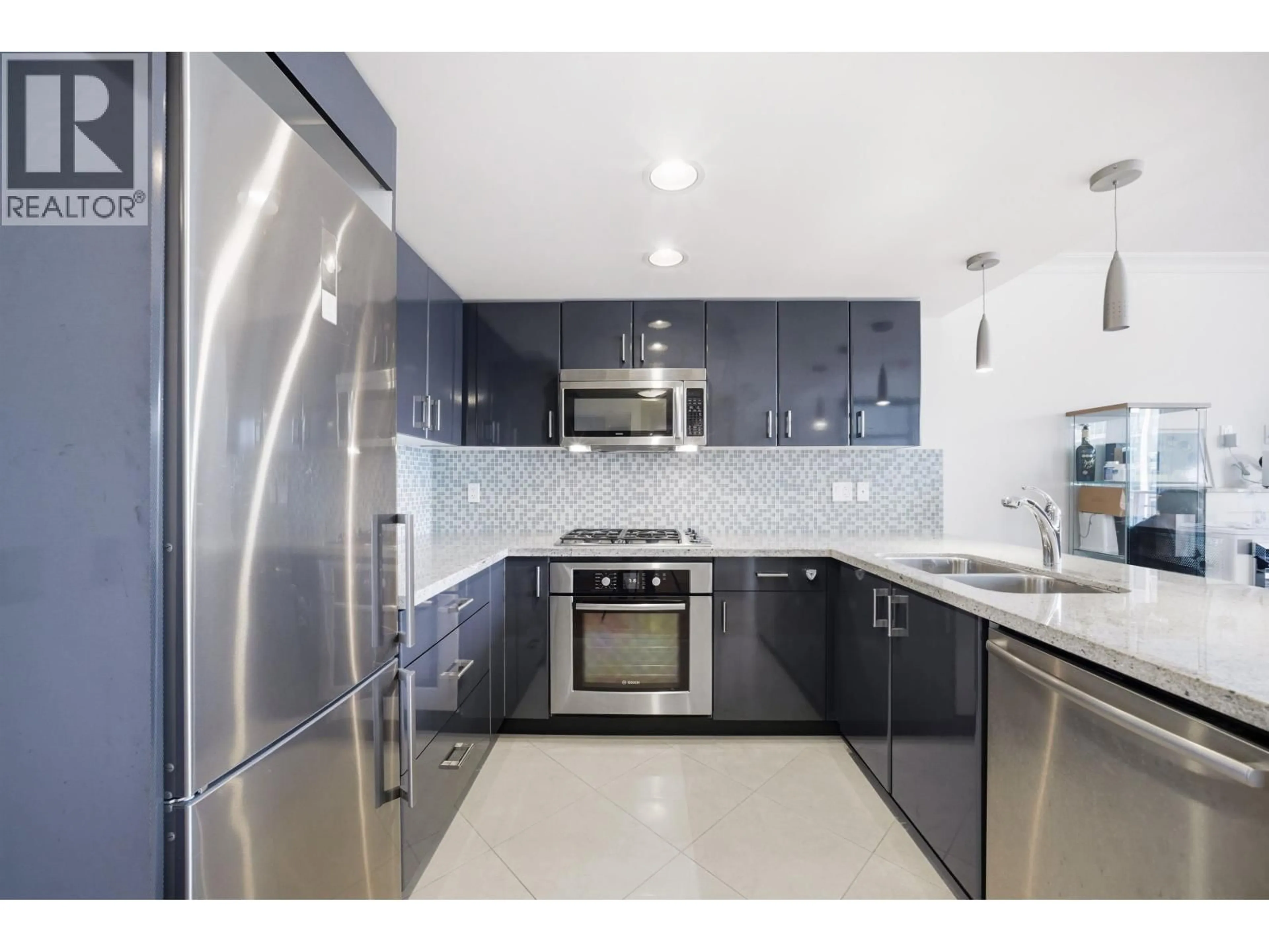 Standard kitchen, ceramic/tile floor for 708 - 133 ESPLANADE, North Vancouver British Columbia V7L1A1